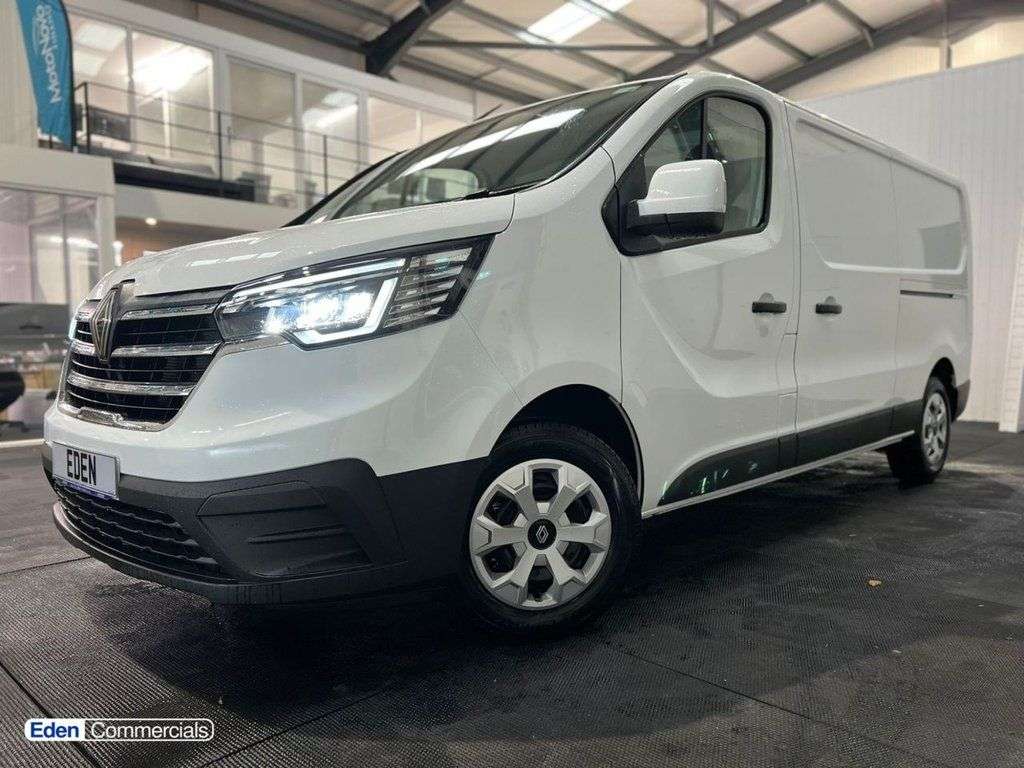 2025 RENAULT TRAFIC 2025 RENAULT TRAFIC