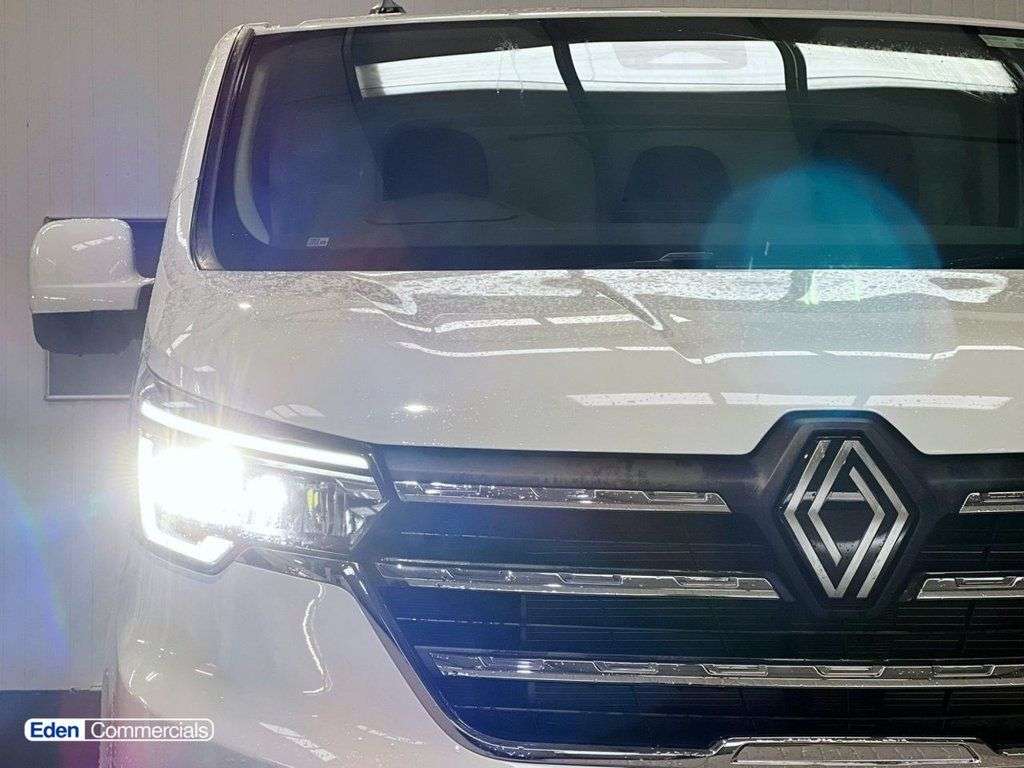 2025 RENAULT TRAFIC 2025 RENAULT TRAFIC