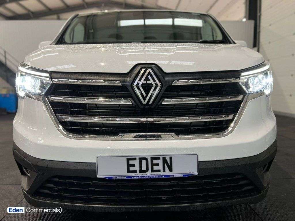 2025 RENAULT TRAFIC 2025 RENAULT TRAFIC