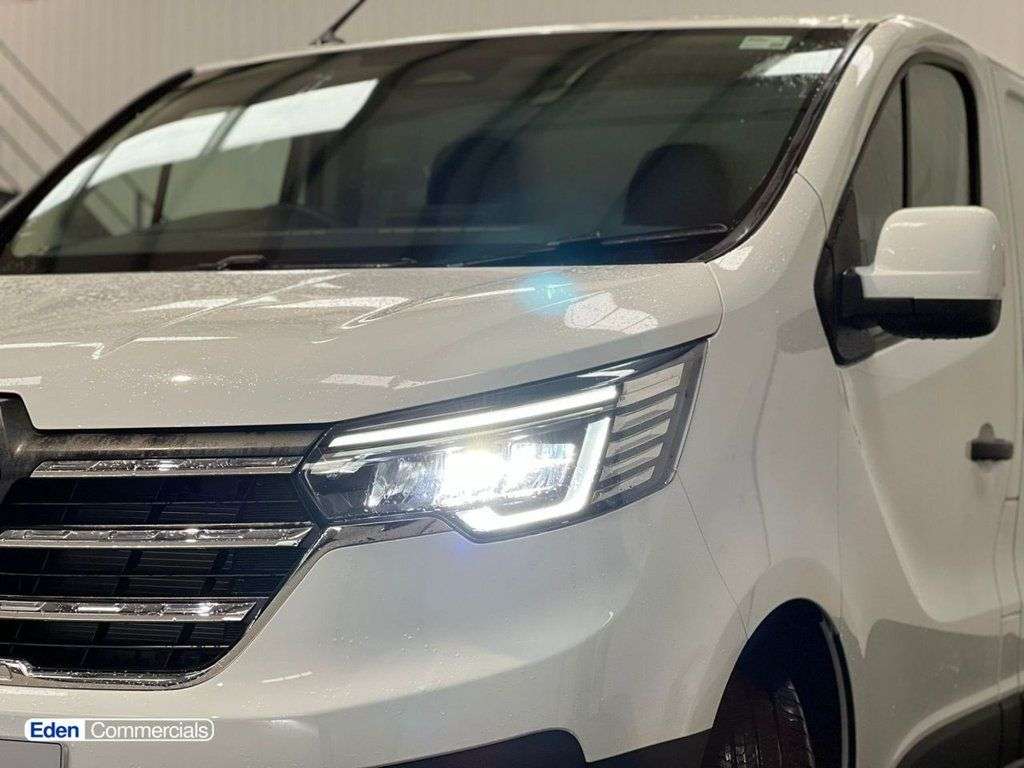 2025 RENAULT TRAFIC 2025 RENAULT TRAFIC