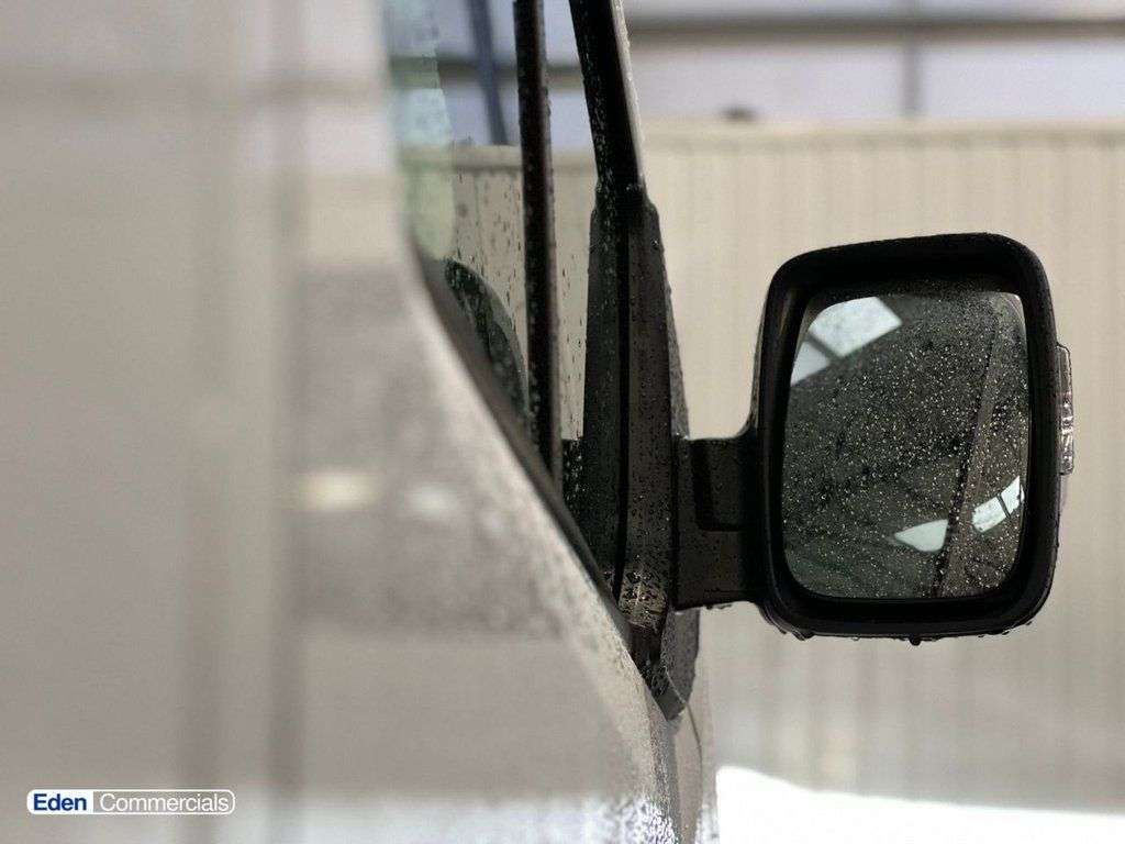 2025 RENAULT TRAFIC 2025 RENAULT TRAFIC