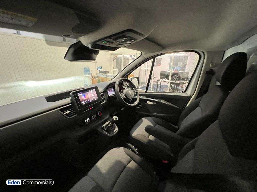 2025 RENAULT TRAFIC 2025 RENAULT TRAFIC