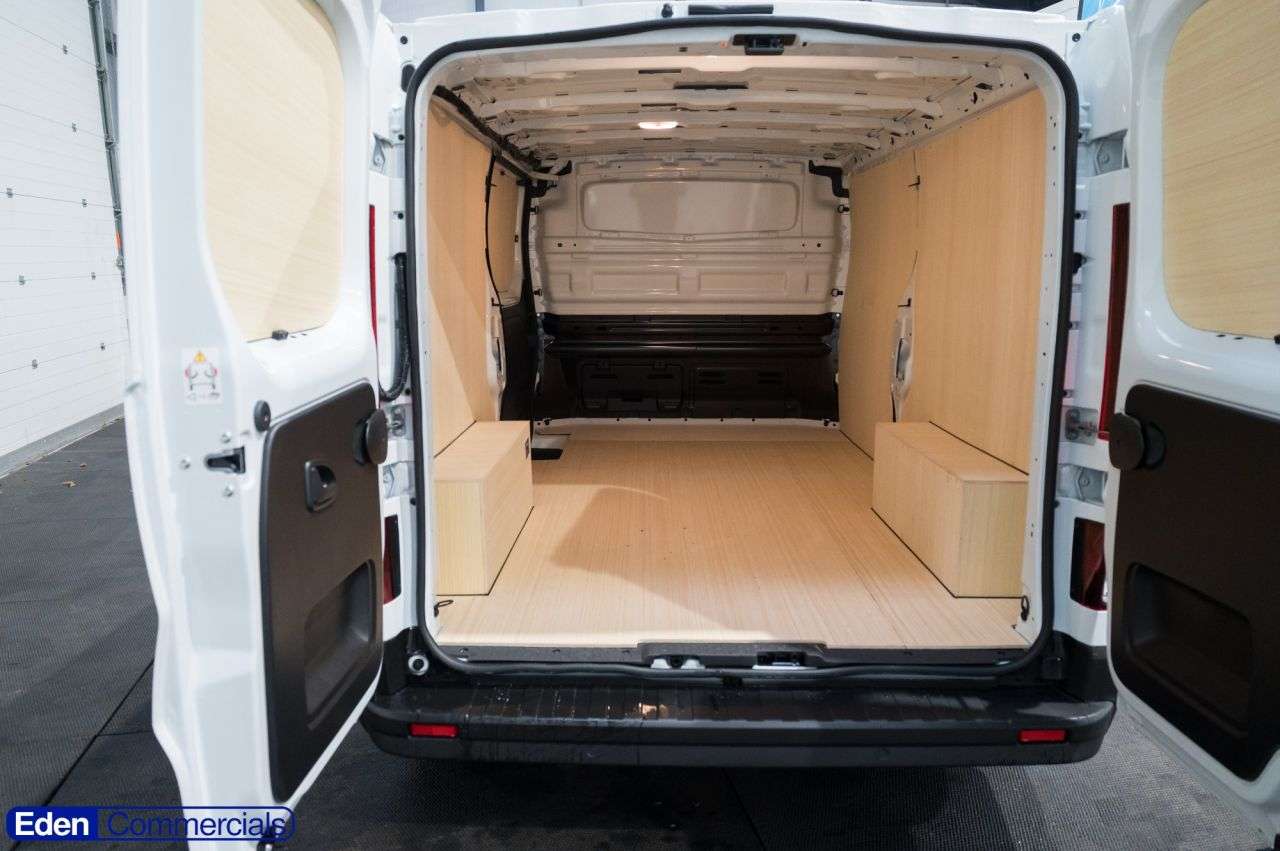 A 2025 RENAULT TRAFIC 2.0 dCi Blue LL30 Advance Panel Van 5dr Diesel Manual L2 H1 Euro 6 (s/s) (1 A 2025 RENAULT TRAFIC 2.0 dCi Blue LL30 Advance Panel Van 5dr Diesel Manual L2 H1 Euro 6 (s/s) (1