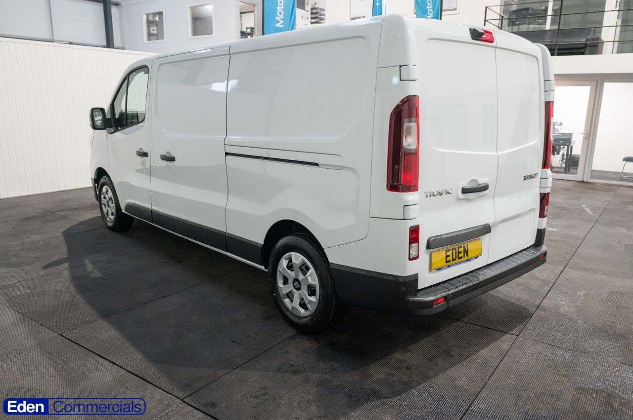 2025 RENAULT TRAFIC 2025 RENAULT TRAFIC