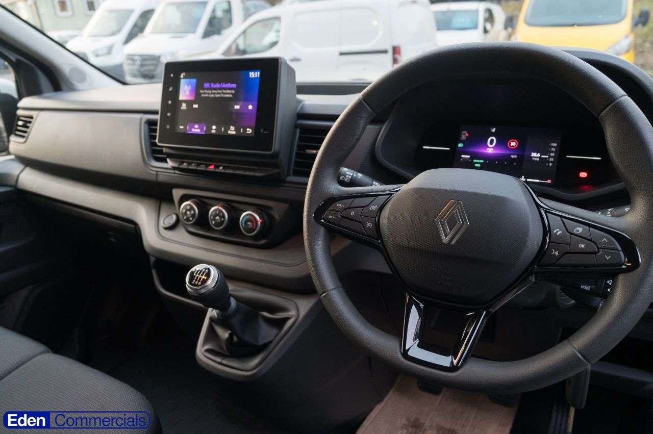 2025 RENAULT TRAFIC 2025 RENAULT TRAFIC