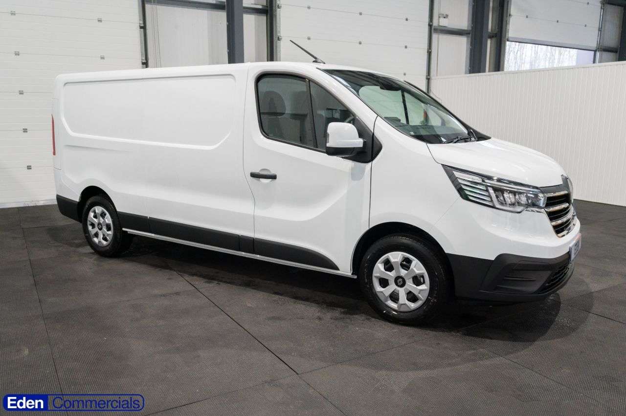 A 2025 RENAULT TRAFIC 2.0 dCi Blue LL30 Advance Panel Van 5dr Diesel Manual L2 H1 Euro 6 (s/s) (1 A 2025 RENAULT TRAFIC 2.0 dCi Blue LL30 Advance Panel Van 5dr Diesel Manual L2 H1 Euro 6 (s/s) (1