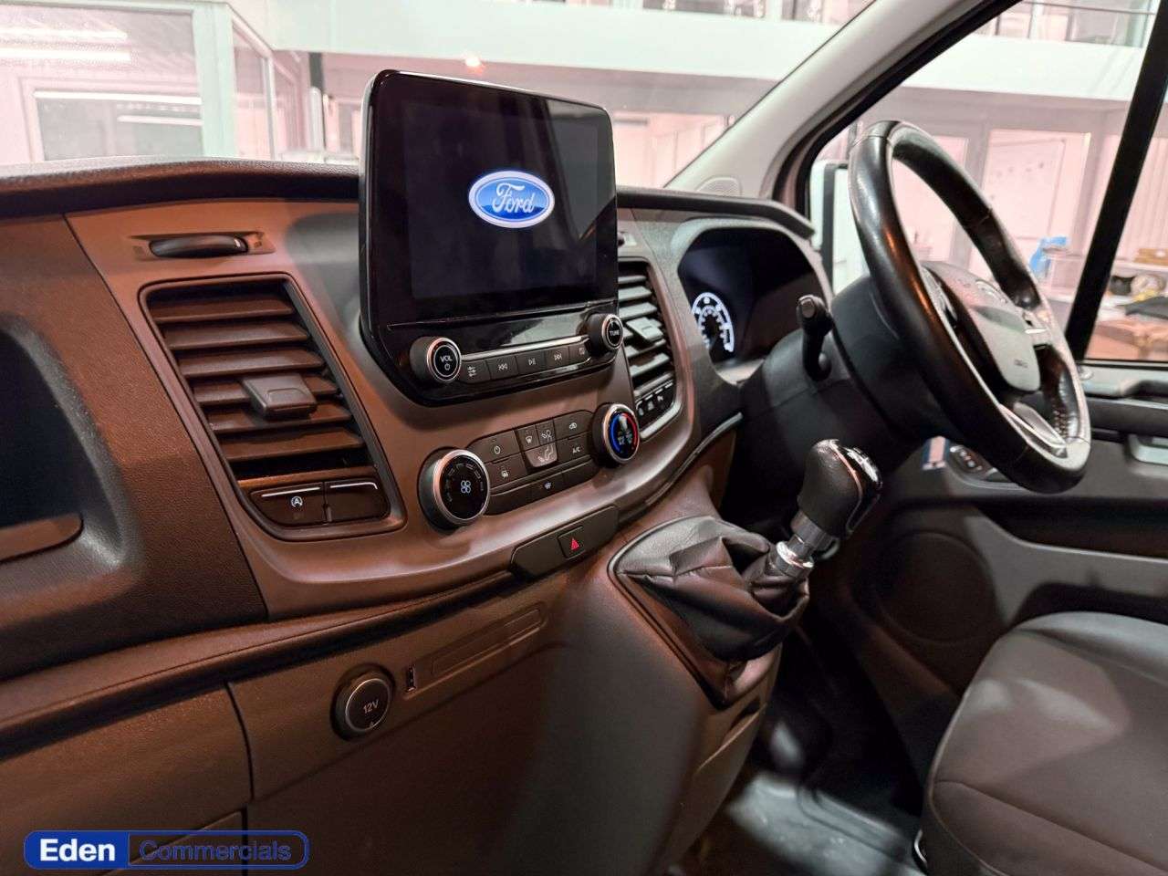 A 2020 FORD TRANSIT CUSTOM 2.0 320 EcoBlue Trend L2 H1 Euro 6 (s/s) (105 ps) * EX SKY * EX SKY + SAT N A 2020 FORD TRANSIT CUSTOM 2.0 320 EcoBlue Trend L2 H1 Euro 6 (s/s) (105 ps) * EX SKY * EX SKY + SAT N