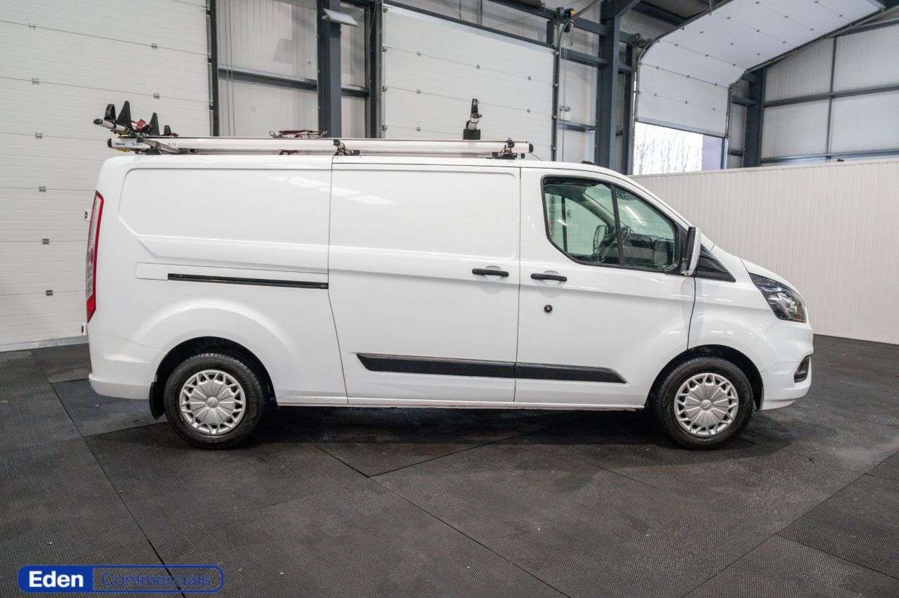 A 2020 FORD TRANSIT CUSTOM 2.0 320 EcoBlue Trend Panel Van 5dr Diesel Manual L2 H1 Euro 6 (s/s) (105 p A 2020 FORD TRANSIT CUSTOM 2.0 320 EcoBlue Trend Panel Van 5dr Diesel Manual L2 H1 Euro 6 (s/s) (105 p