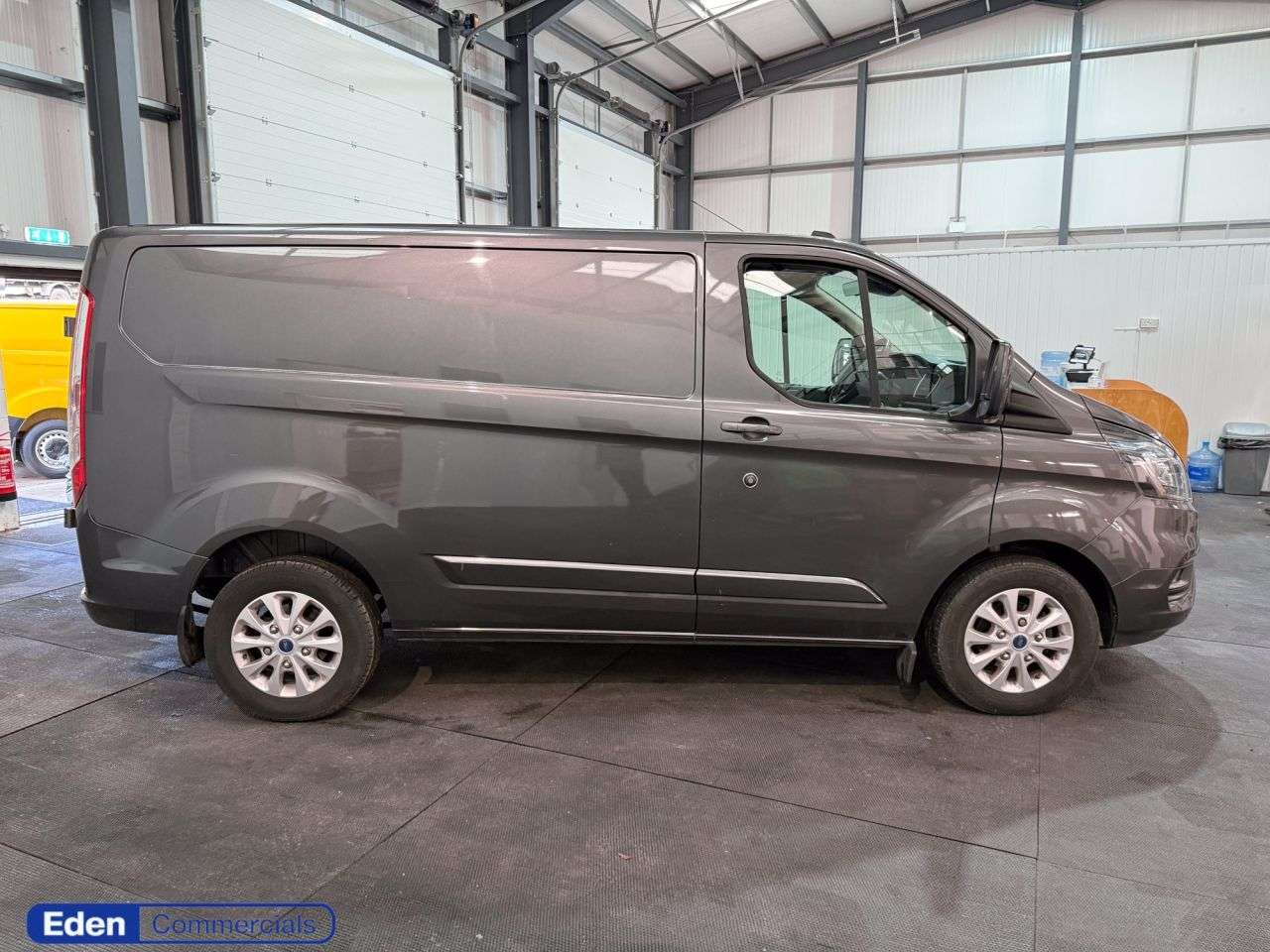 A 2022 FORD TRANSIT CUSTOM 2.0 280 EcoBlue Limited L1 H1 Euro 6 (s/s) (130 ps) A 2022 FORD TRANSIT CUSTOM 2.0 280 EcoBlue Limited L1 H1 Euro 6 (s/s) (130 ps)