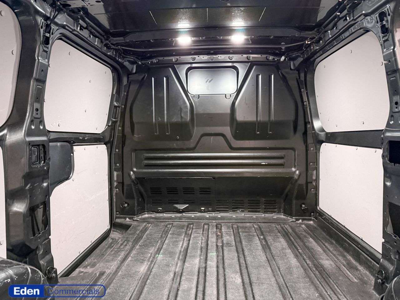 A 2024 FORD TRANSIT CUSTOM 2.0 300 EcoBlue Limited L1 H1 Euro 6 (s/s) (136 ps) FORD WARRANTY MARCH 202 A 2024 FORD TRANSIT CUSTOM 2.0 300 EcoBlue Limited L1 H1 Euro 6 (s/s) (136 ps) FORD WARRANTY MARCH 202