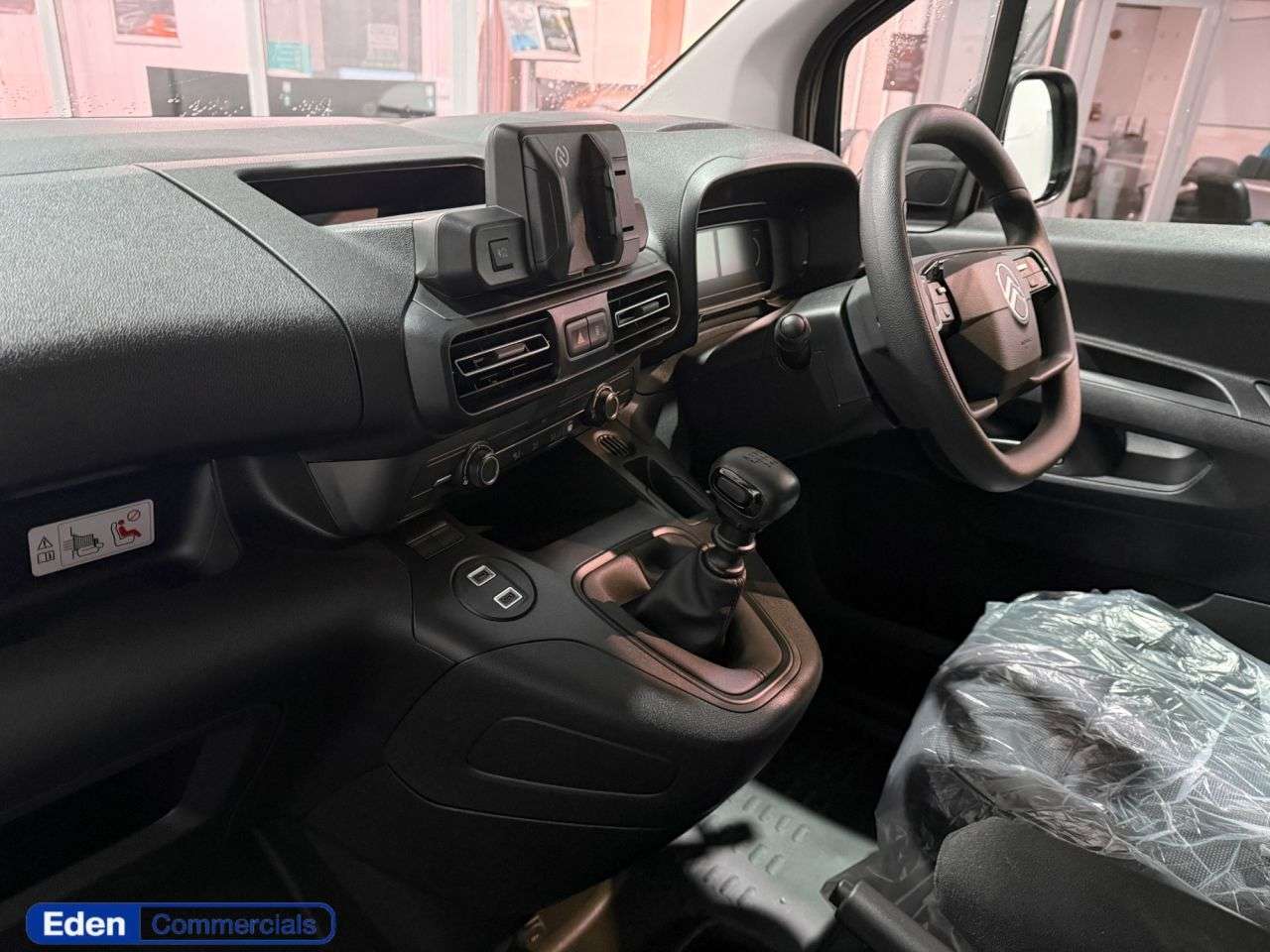 A 2025 CITROEN BERLINGO 1.5 BlueHDi 850 Enterprise XL Crew Van Double Cab Manual LWB 5 Seats BRAND A 2025 CITROEN BERLINGO 1.5 BlueHDi 850 Enterprise XL Crew Van Double Cab Manual LWB 5 Seats BRAND