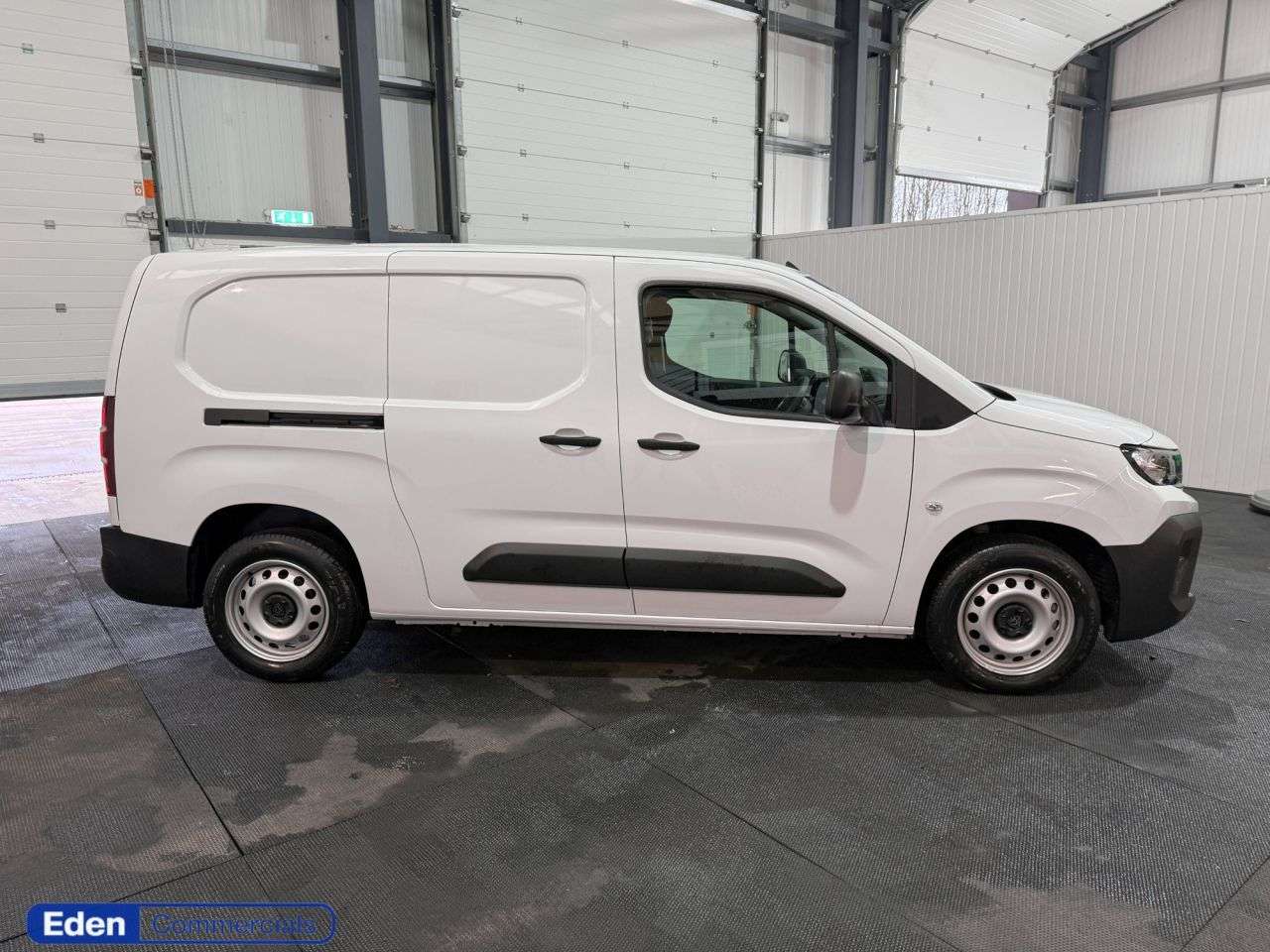 A 2025 PEUGEOT PARTNER 1.5 BlueHDi 850 Professional Long Crew Van Double Cab 5 Seat Crew Van LWB ( A 2025 PEUGEOT PARTNER 1.5 BlueHDi 850 Professional Long Crew Van Double Cab 5 Seat Crew Van LWB (