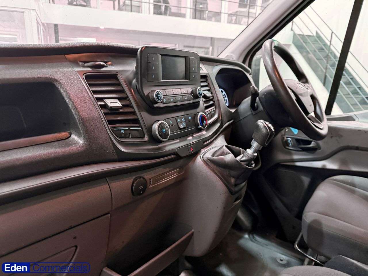 A 2022 FORD TRANSIT 2.0 350 Single Cab Tipper Diesel Manual FWD L2 Euro 6 (s/s) (1-Stop) (130 p A 2022 FORD TRANSIT 2.0 350 Single Cab Tipper Diesel Manual FWD L2 Euro 6 (s/s) (1-Stop) (130 p