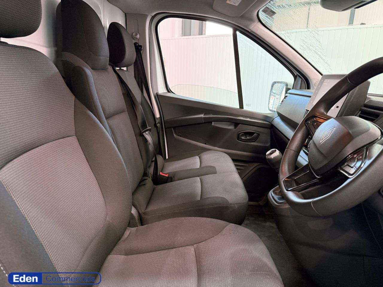 2024 RENAULT TRAFIC 2024 RENAULT TRAFIC