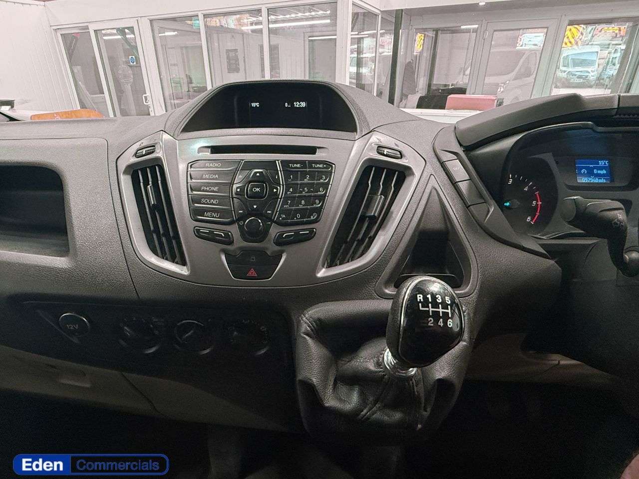 A 2017 FORD TRANSIT CUSTOM 2.0 TDCi 310 Trend L2 H2 (170 g/km, 128 bhp) * 6 SEATER CREW VAN * A 2017 FORD TRANSIT CUSTOM 2.0 TDCi 310 Trend L2 H2 (170 g/km, 128 bhp) * 6 SEATER CREW VAN *