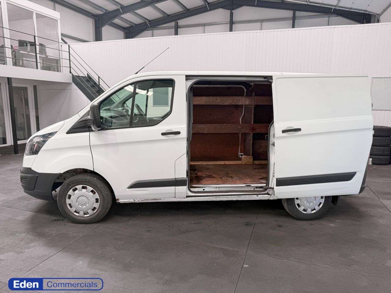 A 2018 FORD TRANSIT CUSTOM 2.0 TDCi 290 Panel Van 5dr Diesel Manual L1 H1 (157 g/km, 128 bhp) A 2018 FORD TRANSIT CUSTOM 2.0 TDCi 290 Panel Van 5dr Diesel Manual L1 H1 (157 g/km, 128 bhp)
