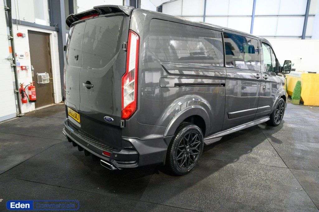 A 2023 FORD TRANSIT CUSTOM 2.0 320 EcoBlue Limited Crew Van Double Cab 5dr Diesel Auto L2 H1 Euro 6 (1 A 2023 FORD TRANSIT CUSTOM 2.0 320 EcoBlue Limited Crew Van Double Cab 5dr Diesel Auto L2 H1 Euro 6 (1