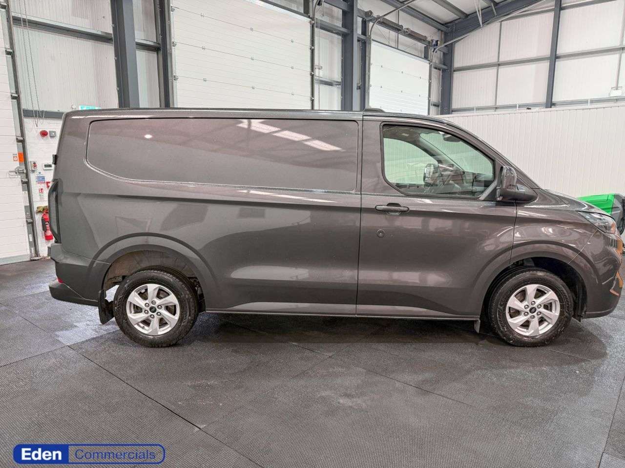A 2024 FORD TRANSIT CUSTOM 2.0 300 EcoBlue Limited Panel Van 5dr Diesel Manual L1 H1 Euro 6 (s/s) (136 A 2024 FORD TRANSIT CUSTOM 2.0 300 EcoBlue Limited Panel Van 5dr Diesel Manual L1 H1 Euro 6 (s/s) (136