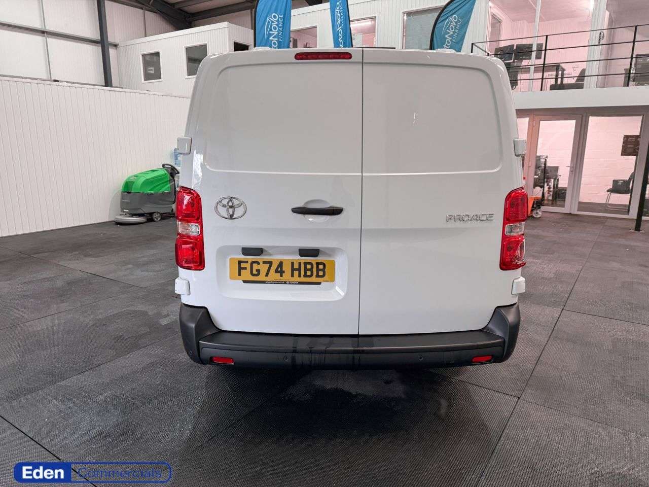 2024 TOYOTA PROACE 2024 TOYOTA PROACE