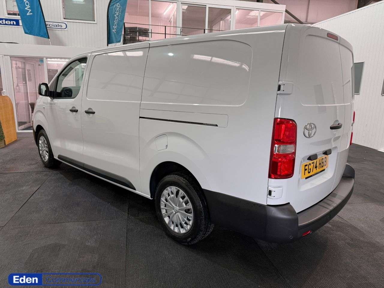 2024 TOYOTA PROACE 2024 TOYOTA PROACE