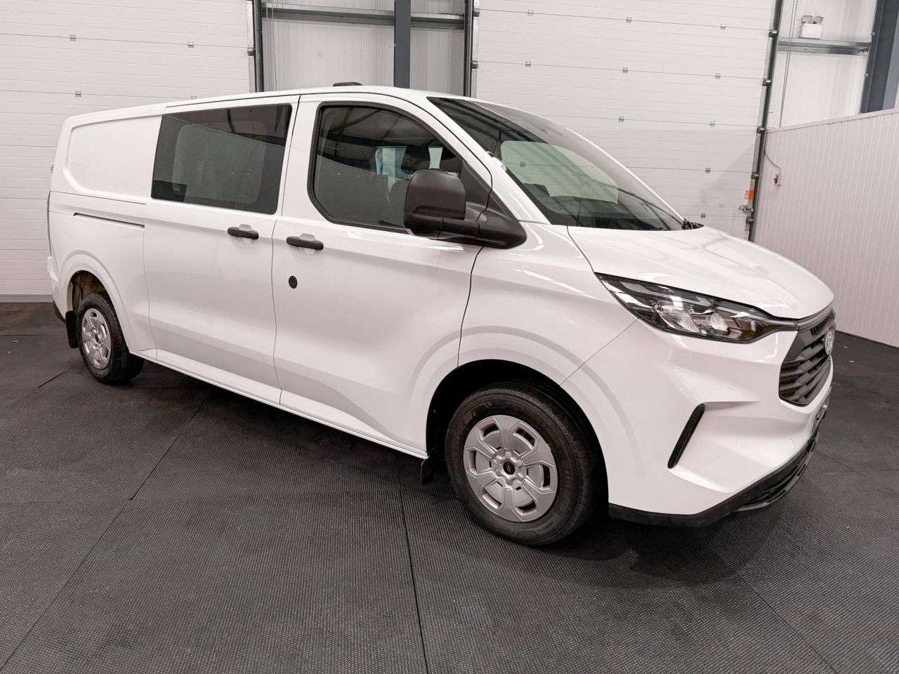 A 2024 FORD TRANSIT CUSTOM 2.0 300 EcoBlue Trend Crew Van Double Cab L2 H1 Euro 6 (s/s) (136 ps) CREW A 2024 FORD TRANSIT CUSTOM 2.0 300 EcoBlue Trend Crew Van Double Cab L2 H1 Euro 6 (s/s) (136 ps) CREW