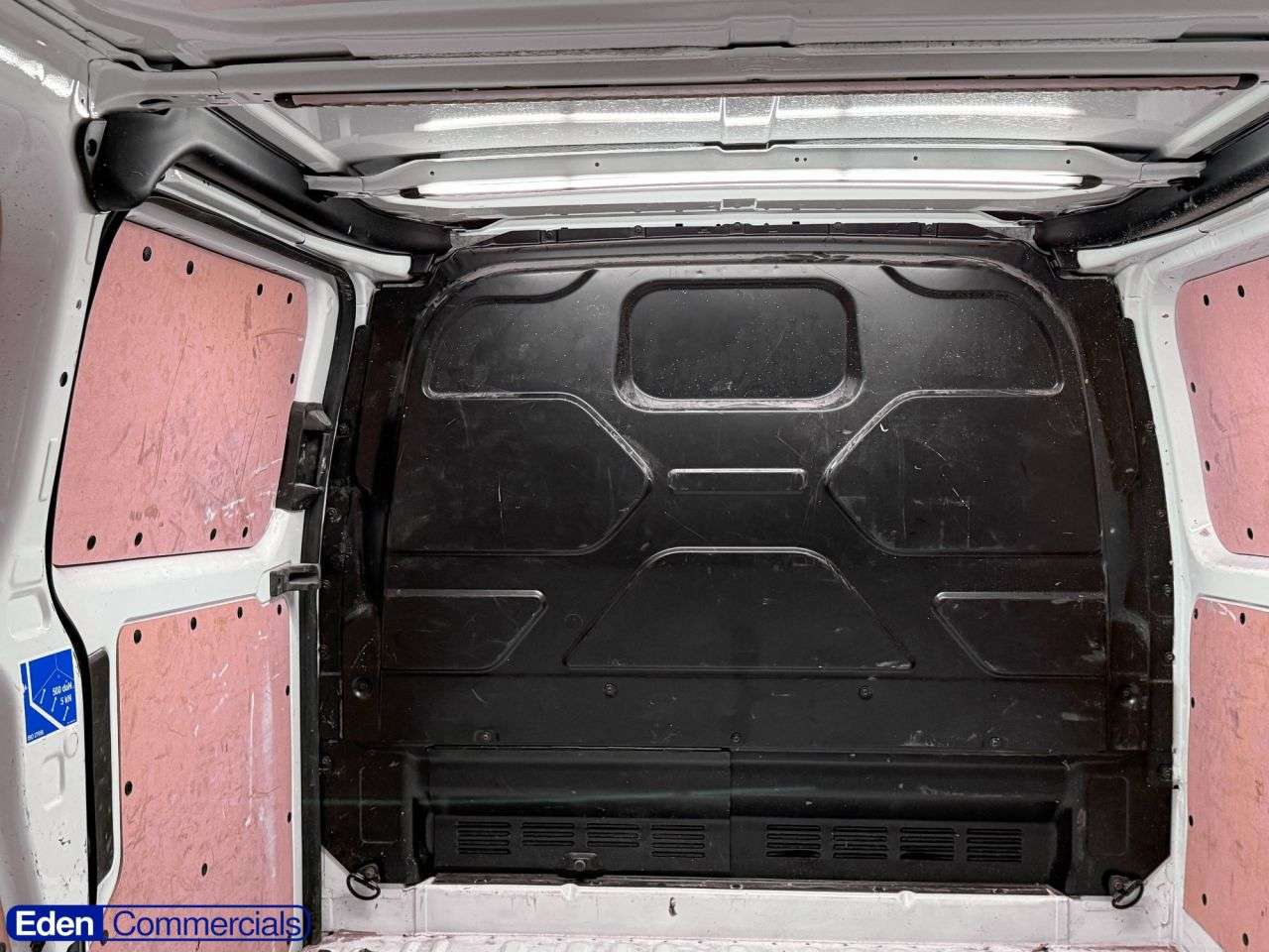 A 2022 FORD TRANSIT CUSTOM 2.0 340 EcoBlue Limited Auto L2 H1 Euro 6 (170 ps) AIR CON + CRUISE + AUTO A 2022 FORD TRANSIT CUSTOM 2.0 340 EcoBlue Limited Auto L2 H1 Euro 6 (170 ps) AIR CON + CRUISE + AUTO