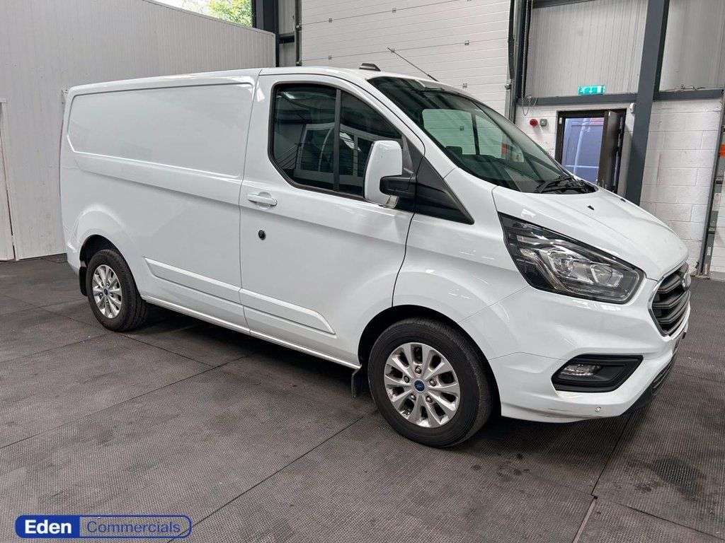 A 2020 FORD TRANSIT CUSTOM 2.0 280 EcoBlue Limited L1 H1 Euro 6 (s/s) (130 ps) AIR CON + MEDIA SCREEN A 2020 FORD TRANSIT CUSTOM 2.0 280 EcoBlue Limited L1 H1 Euro 6 (s/s) (130 ps) AIR CON + MEDIA SCREEN