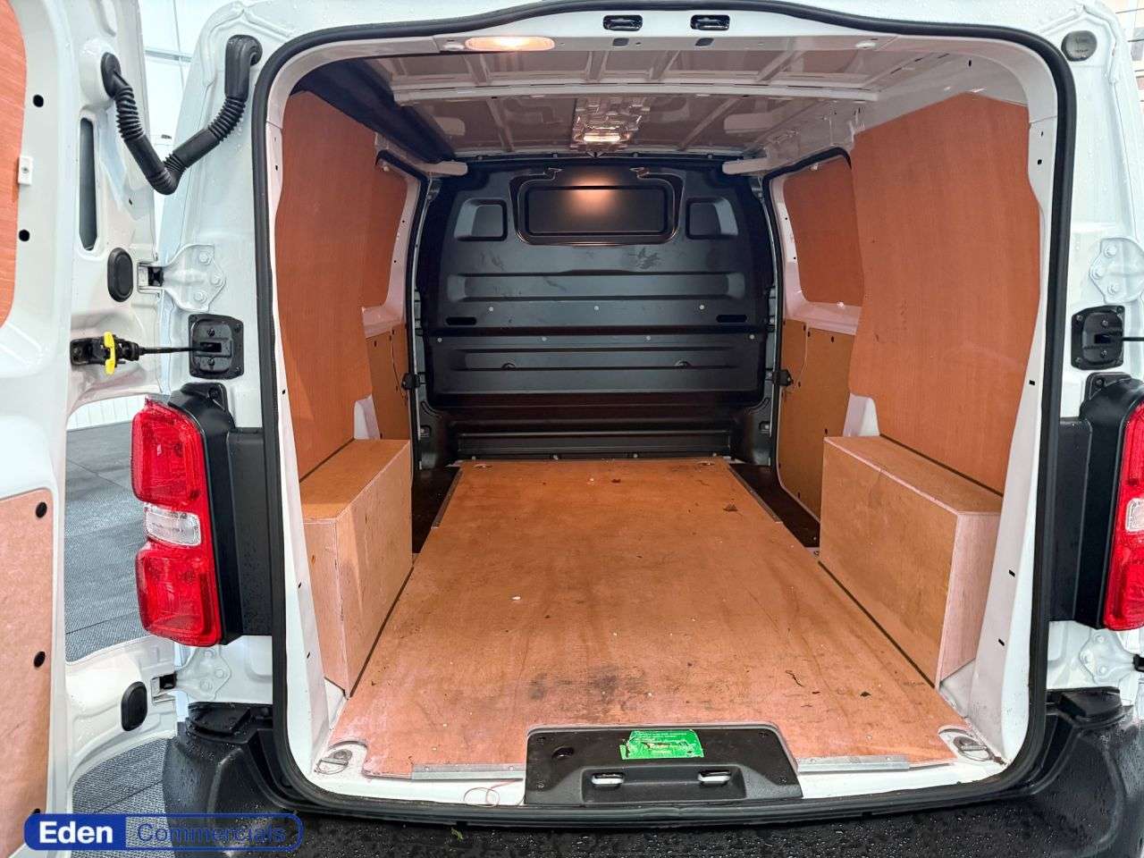 A 2024 VAUXHALL VIVARO 1.5 Turbo D Prime SWB Euro 6 (s/s) (120 ps) VAUXHALL WARRANTY OCT 2027 A 2024 VAUXHALL VIVARO 1.5 Turbo D Prime SWB Euro 6 (s/s) (120 ps) VAUXHALL WARRANTY OCT 2027