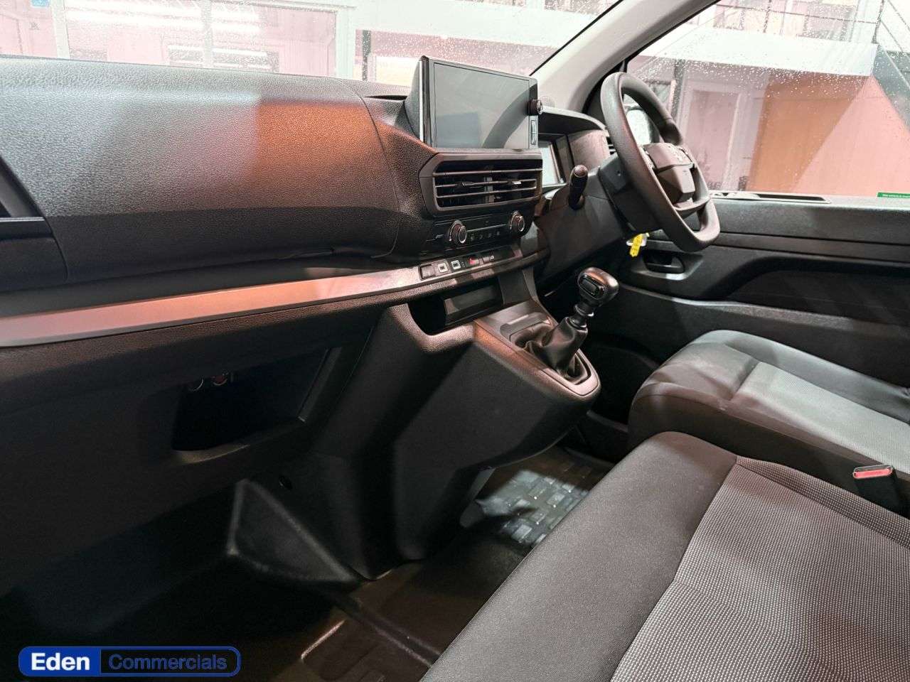 A 2024 VAUXHALL VIVARO 1.5 Turbo D Prime SWB Euro 6 (s/s) (120 ps) VAUXHALL WARRANTY OCT 2027 A 2024 VAUXHALL VIVARO 1.5 Turbo D Prime SWB Euro 6 (s/s) (120 ps) VAUXHALL WARRANTY OCT 2027