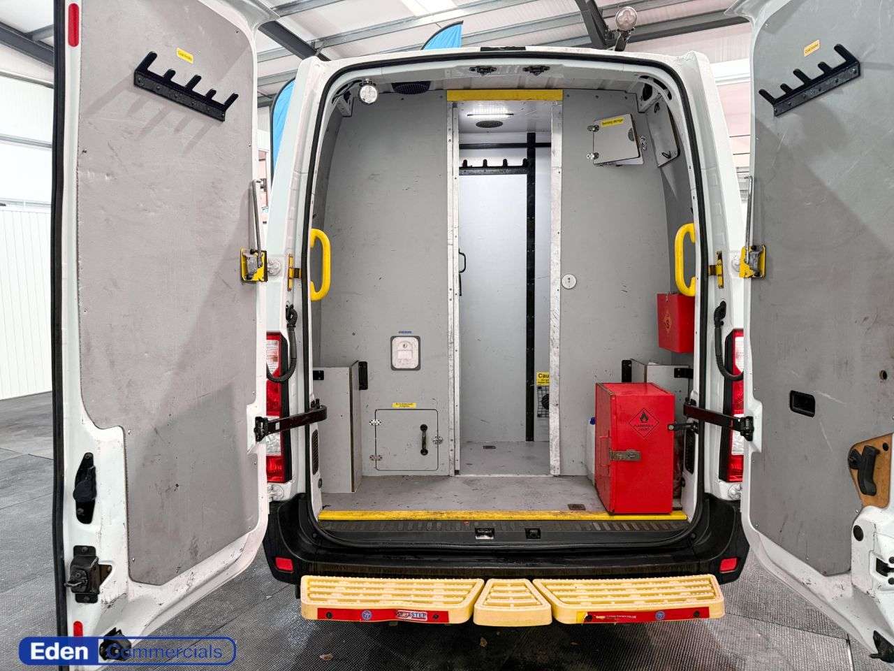 A 2019 VAUXHALL MOVANO 2.3 CDTi 3500 Panel Van 5dr Diesel Manual FWD L2 H2 Euro 6 (130 ps) REVERSE A 2019 VAUXHALL MOVANO 2.3 CDTi 3500 Panel Van 5dr Diesel Manual FWD L2 H2 Euro 6 (130 ps) REVERSE