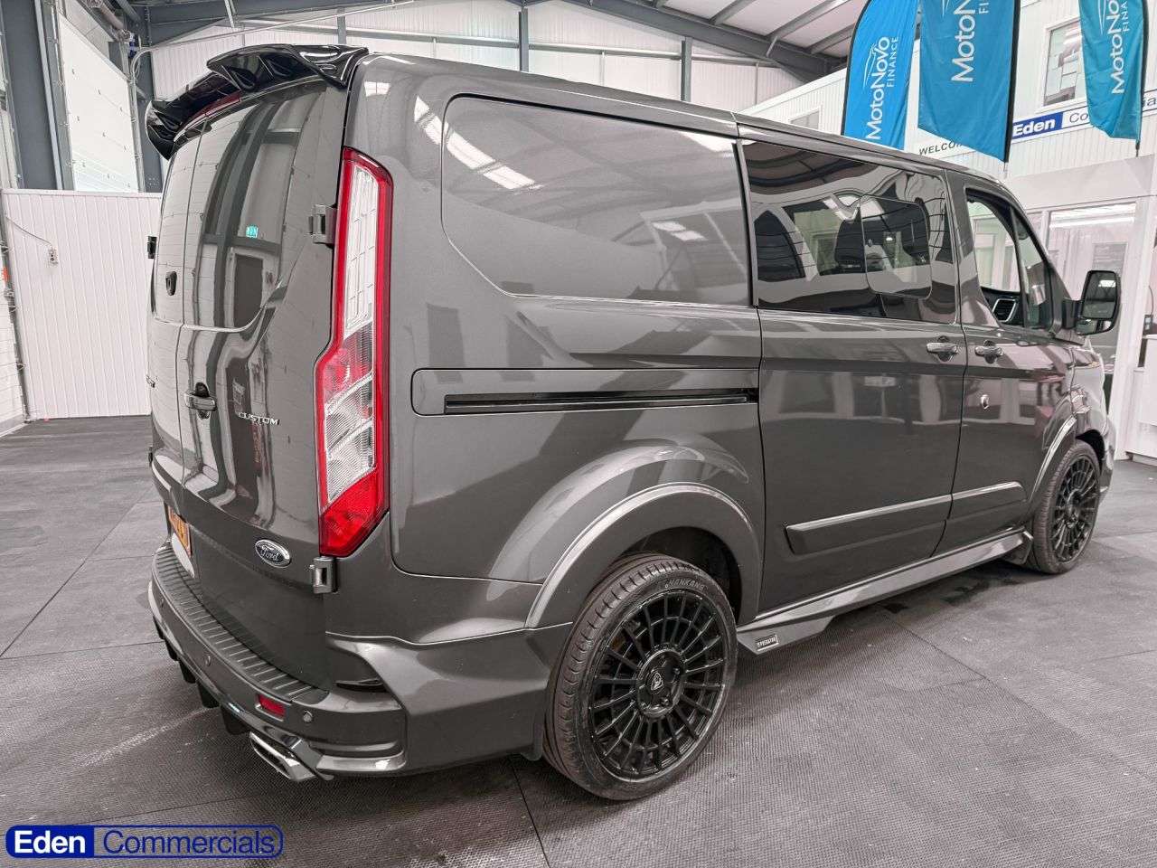 A 2022 FORD TRANSIT CUSTOM 2.0 320 EcoBlue Limited Crew Van Double Cab 5dr Diesel Auto L1 H1 Euro 6 (1 A 2022 FORD TRANSIT CUSTOM 2.0 320 EcoBlue Limited Crew Van Double Cab 5dr Diesel Auto L1 H1 Euro 6 (1