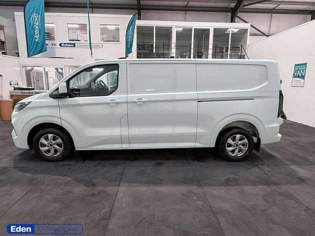 A 2025 FORD TRANSIT CUSTOM 2.0 320 EcoBlue Limited Panel Van Diesel Manual L2 H1 Euro 6 LWB (136 ps) L A 2025 FORD TRANSIT CUSTOM 2.0 320 EcoBlue Limited Panel Van Diesel Manual L2 H1 Euro 6 LWB (136 ps) L