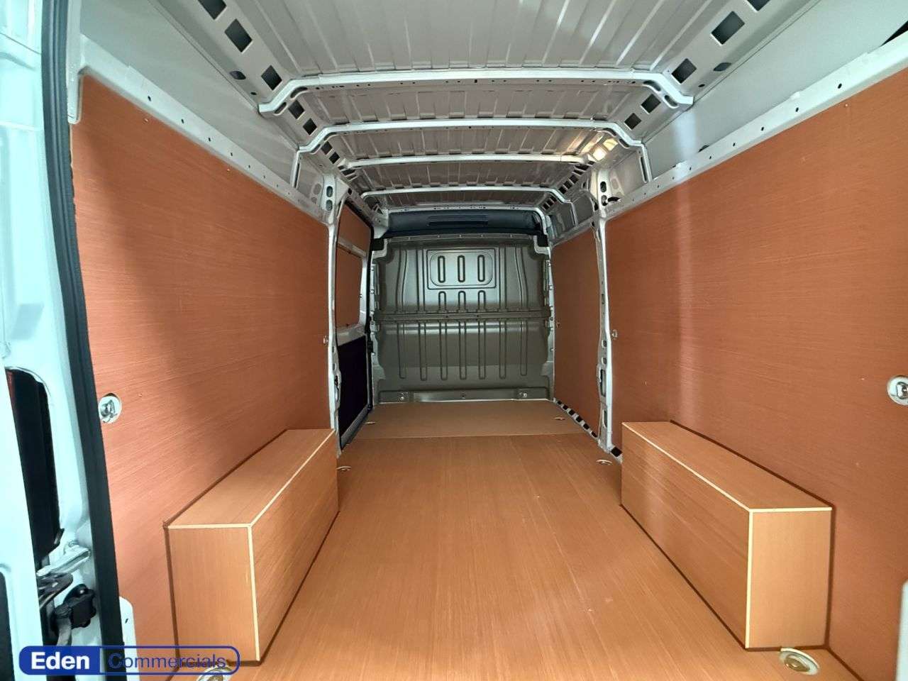 A 2025 PEUGEOT BOXER 2.2 BlueHDi 335 Professional L3 H2 Euro 6 (s/s) (140 ps) A 2025 PEUGEOT BOXER 2.2 BlueHDi 335 Professional L3 H2 Euro 6 (s/s) (140 ps)