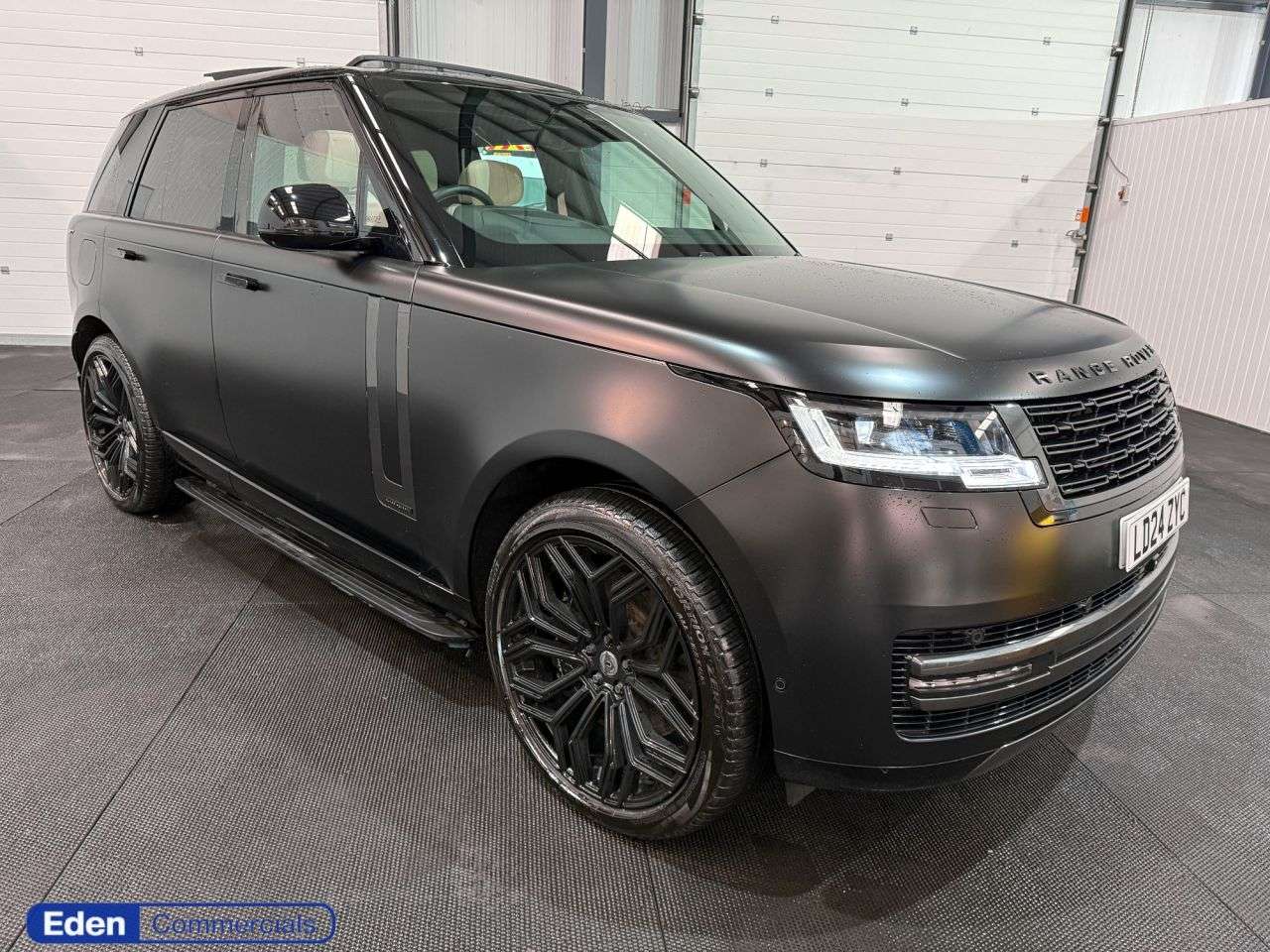 A 2024 LAND ROVER RANGE ROVER 3.0 P550e 38.2kWh Autobiography SUV 5dr Petrol Plug-in Hybrid Auto 4WD Euro A 2024 LAND ROVER RANGE ROVER 3.0 P550e 38.2kWh Autobiography SUV 5dr Petrol Plug-in Hybrid Auto 4WD Euro