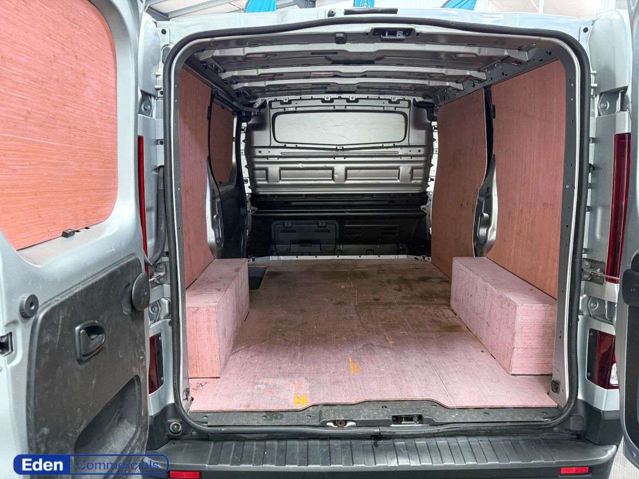 A 2022 RENAULT TRAFIC 2.0 dCi Blue SL28 Sport Panel Van 5dr Diesel Manual L1 H1 Euro 6 (s/s) (130 A 2022 RENAULT TRAFIC 2.0 dCi Blue SL28 Sport Panel Van 5dr Diesel Manual L1 H1 Euro 6 (s/s) (130