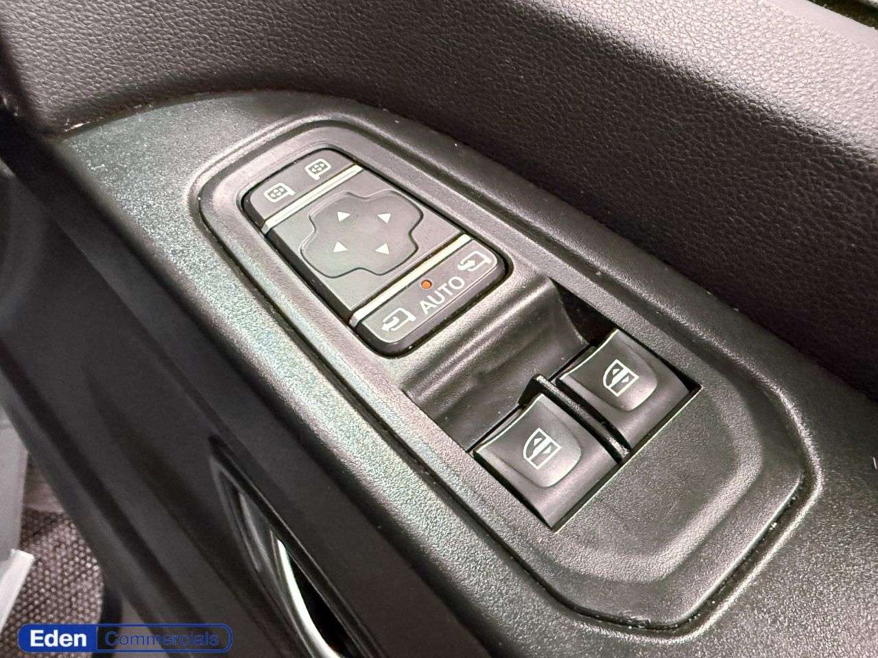 2022 RENAULT TRAFIC 2022 RENAULT TRAFIC