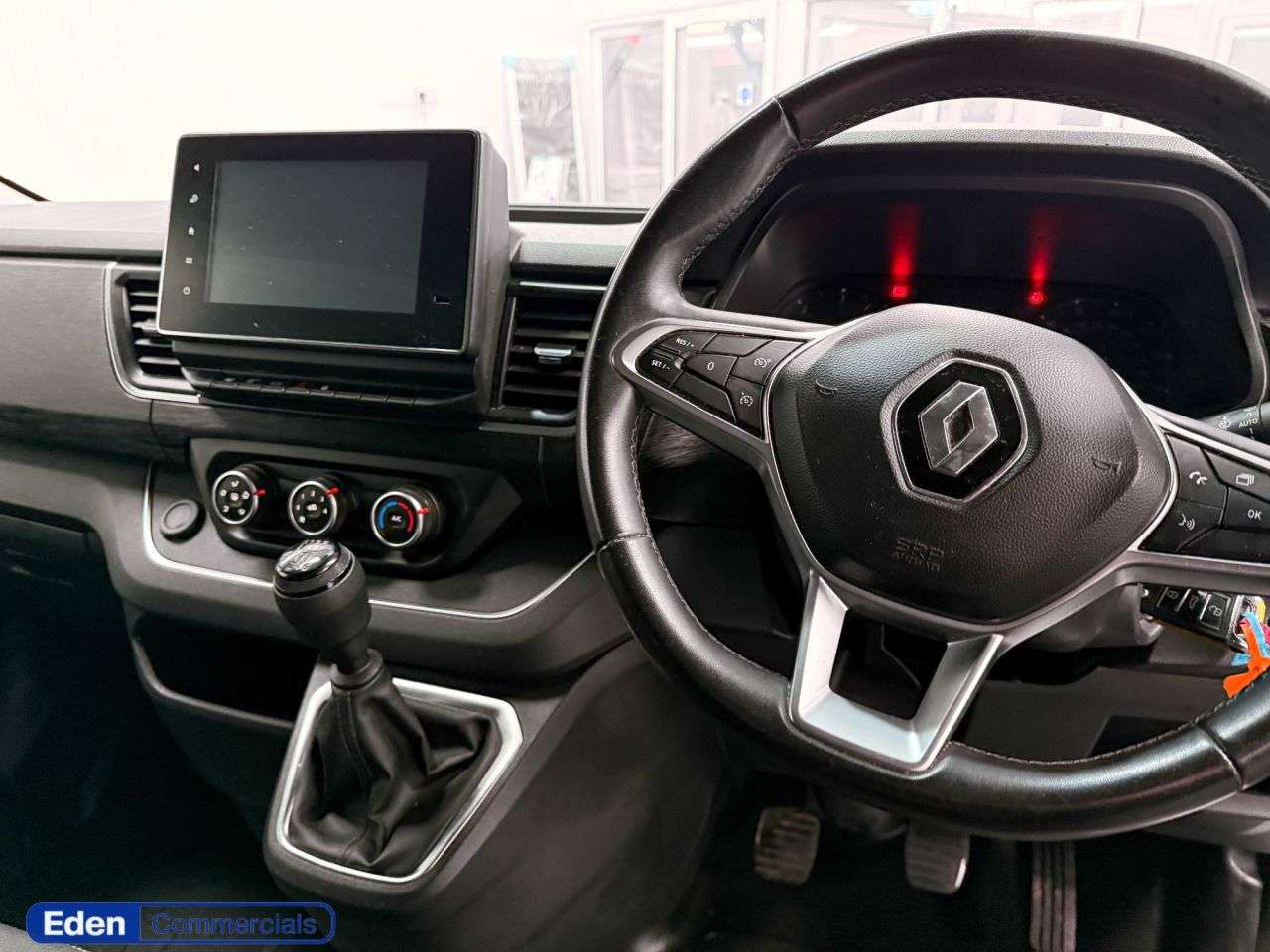 2022 RENAULT TRAFIC 2022 RENAULT TRAFIC