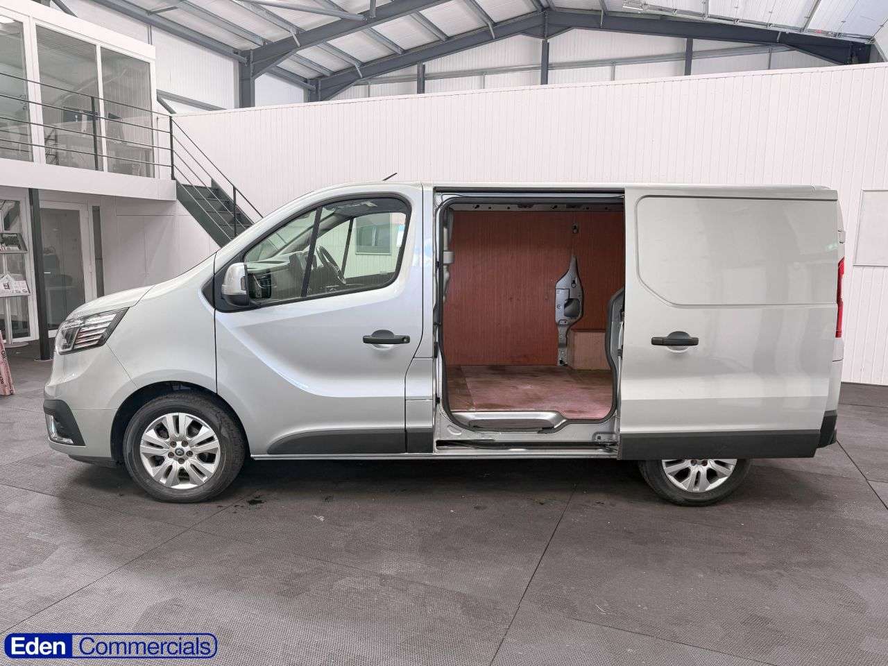 2022 RENAULT TRAFIC 2022 RENAULT TRAFIC