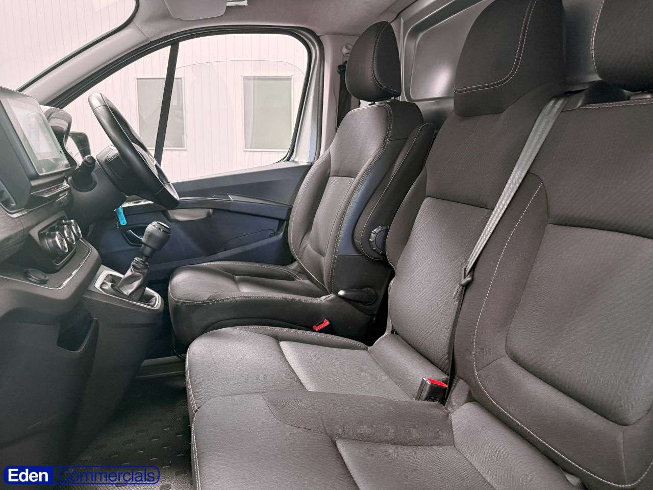 2022 RENAULT TRAFIC 2022 RENAULT TRAFIC