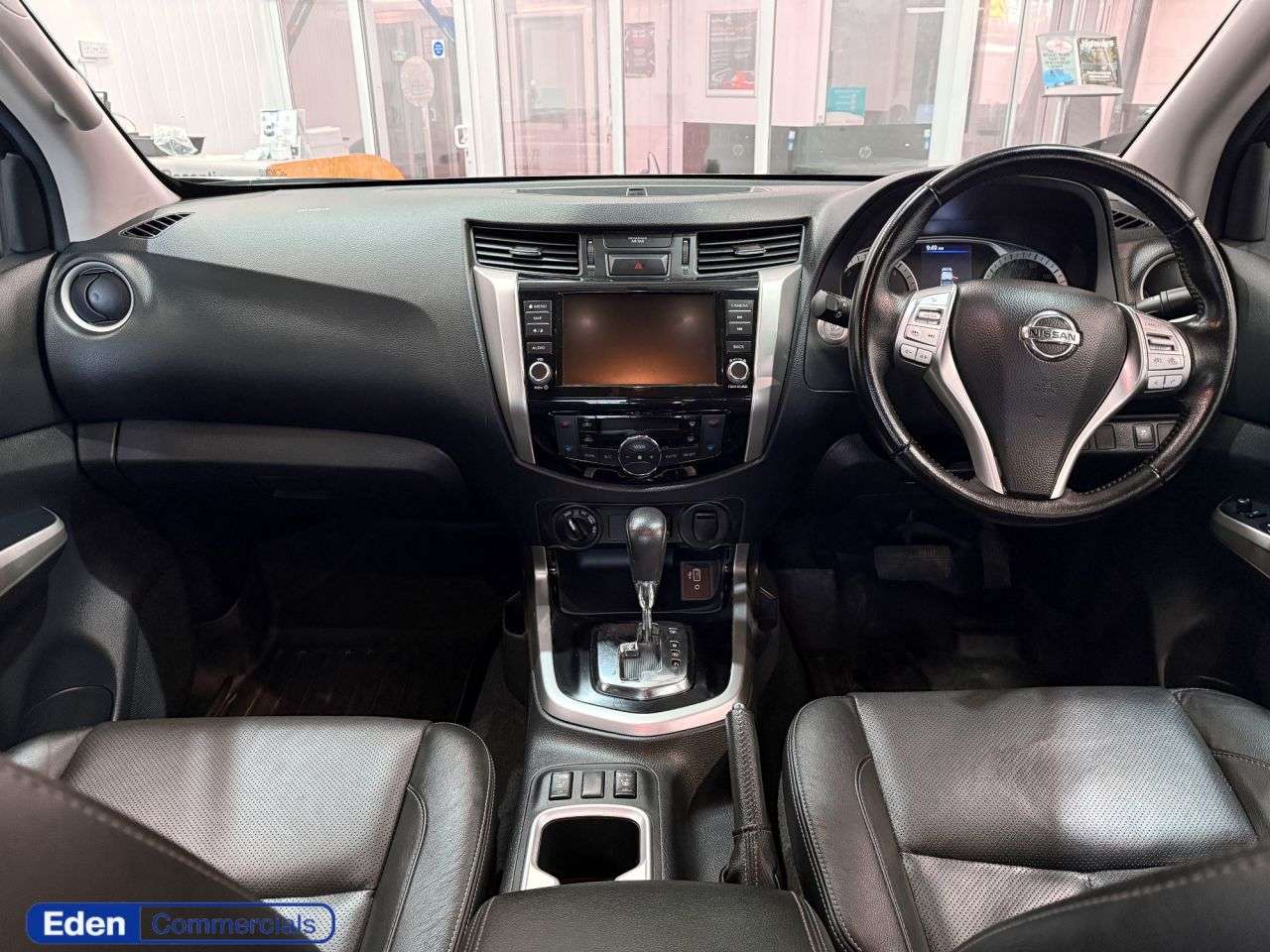 A 2021 NISSAN NAVARA 2.3 dCi Tekna Pickup Double Cab 4dr Diesel Auto 4WD Euro 6 (190 ps) A 2021 NISSAN NAVARA 2.3 dCi Tekna Pickup Double Cab 4dr Diesel Auto 4WD Euro 6 (190 ps)