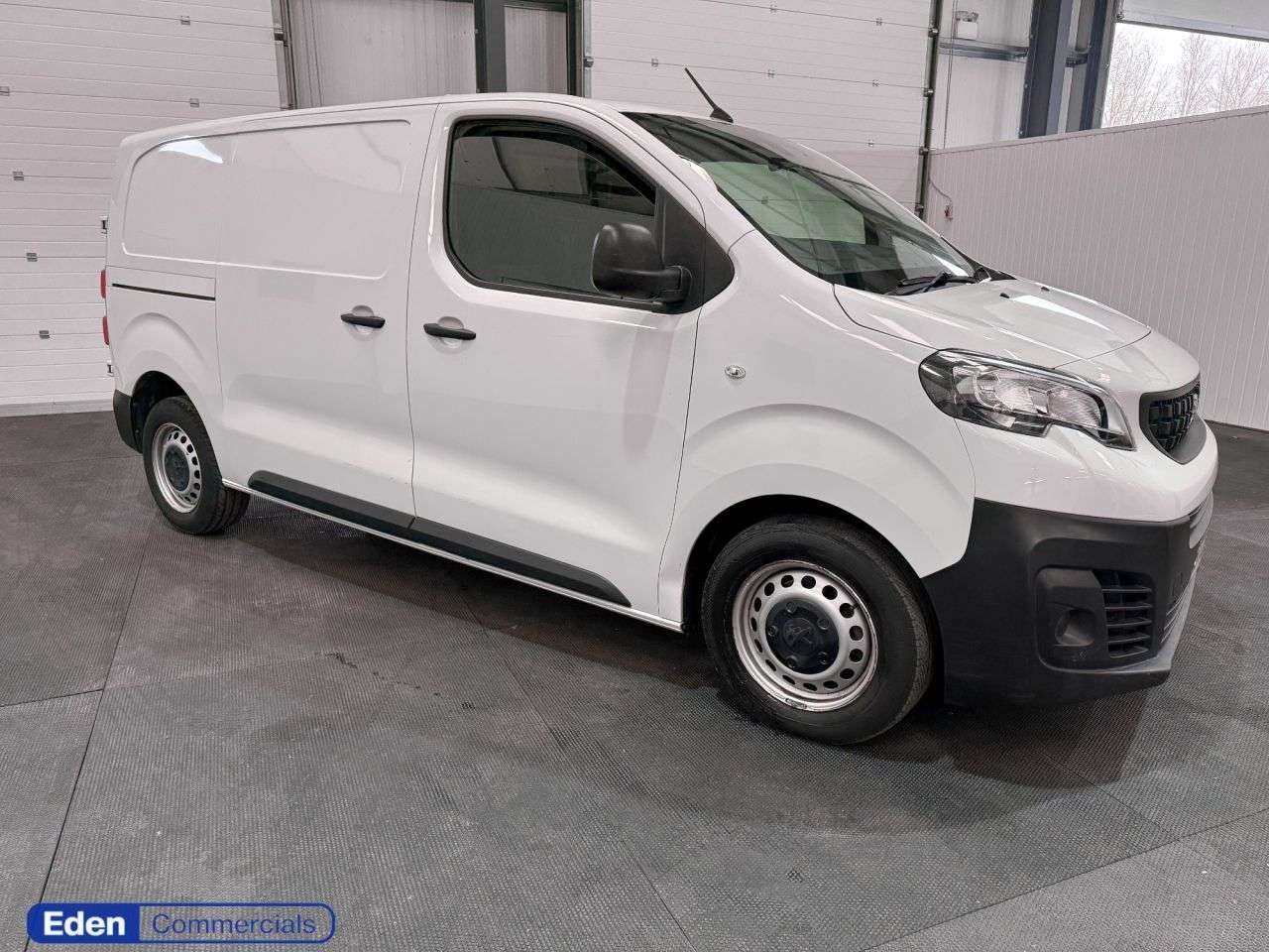 A 2023 PEUGEOT EXPERT 1.5 BlueHDi 1000 Professional Premium + Standard MWB Euro 6 OVER 200 VANS O A 2023 PEUGEOT EXPERT 1.5 BlueHDi 1000 Professional Premium + Standard MWB Euro 6 OVER 200 VANS O