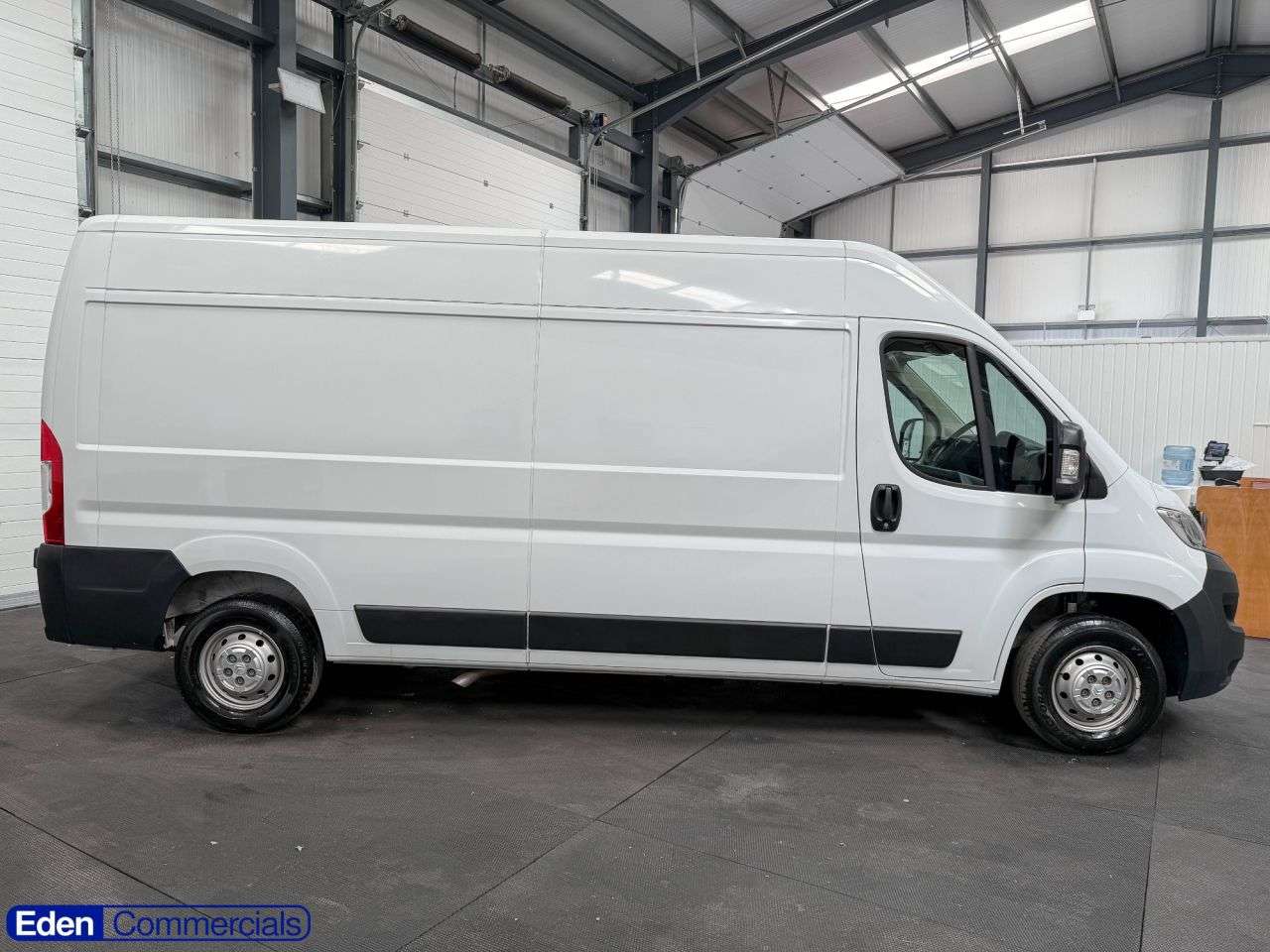 A 2023 CITROEN RELAY 2.2 BlueHDi 35 Enterprise Edition L3 (140 ps) CITROEN WARRANTY SEPT 26 + A/ A 2023 CITROEN RELAY 2.2 BlueHDi 35 Enterprise Edition L3 (140 ps) CITROEN WARRANTY SEPT 26 + A/