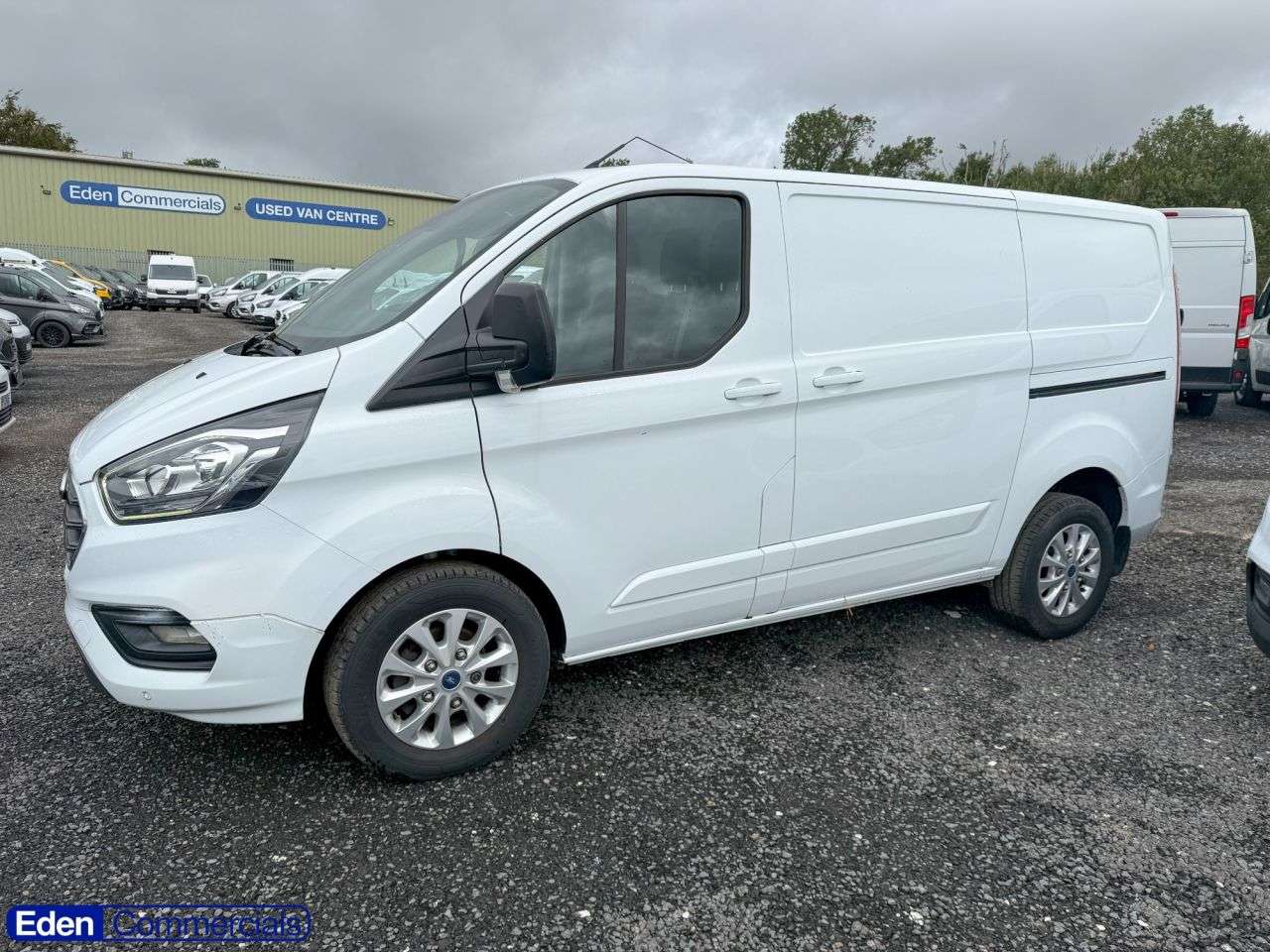 A 2021 FORD TRANSIT CUSTOM 2.0 280 EcoBlue Limited L1 H1 Euro 6 (s/s) (130 ps) AIR CON + HEATED SEATS A 2021 FORD TRANSIT CUSTOM 2.0 280 EcoBlue Limited L1 H1 Euro 6 (s/s) (130 ps) AIR CON + HEATED SEATS
