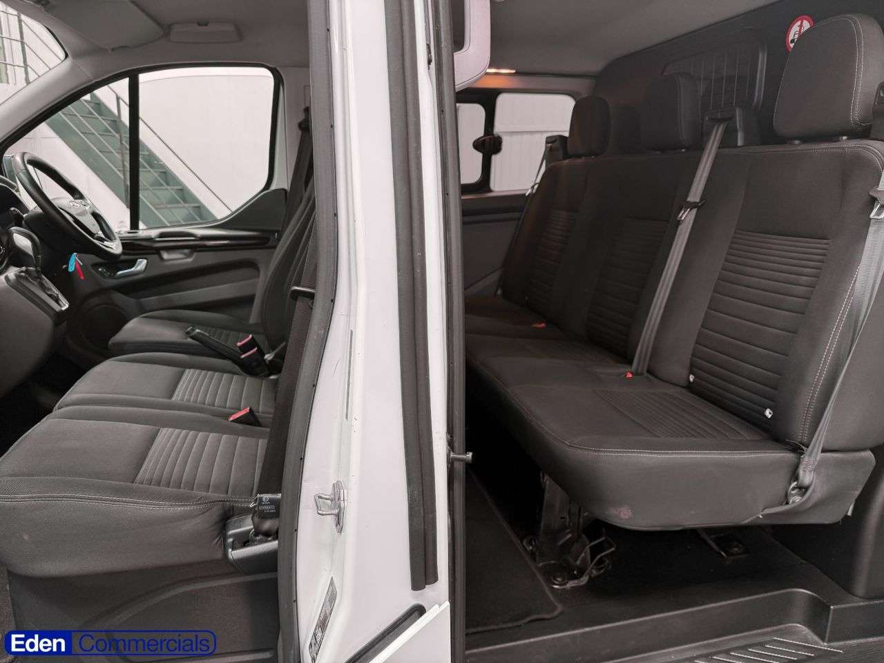 A 2022 FORD TRANSIT CUSTOM 2.0 320 EcoBlue Limited Crew Van Double Cab Auto L1 H1 Euro 6 (170 ps) A 2022 FORD TRANSIT CUSTOM 2.0 320 EcoBlue Limited Crew Van Double Cab Auto L1 H1 Euro 6 (170 ps)