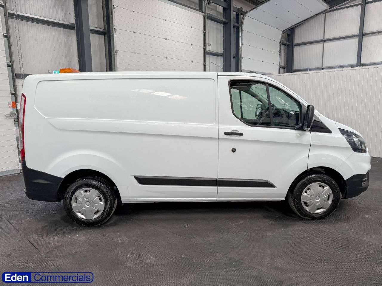 A 2020 FORD TRANSIT CUSTOM 2.0 300 EcoBlue Leader L1 H1 Euro 6 (s/s) (105 ps) RAC APPROVED+FULL SERVIC A 2020 FORD TRANSIT CUSTOM 2.0 300 EcoBlue Leader L1 H1 Euro 6 (s/s) (105 ps) RAC APPROVED+FULL SERVIC