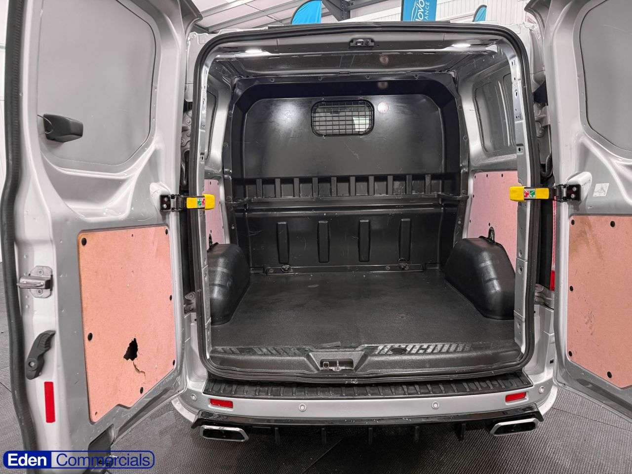 A 2022 FORD TRANSIT CUSTOM 2.0 320 EcoBlue Limited Crew Van Auto L1 H1 Euro 6 (170 ps) FULL MSRT SPORT A 2022 FORD TRANSIT CUSTOM 2.0 320 EcoBlue Limited Crew Van Auto L1 H1 Euro 6 (170 ps) FULL MSRT SPORT