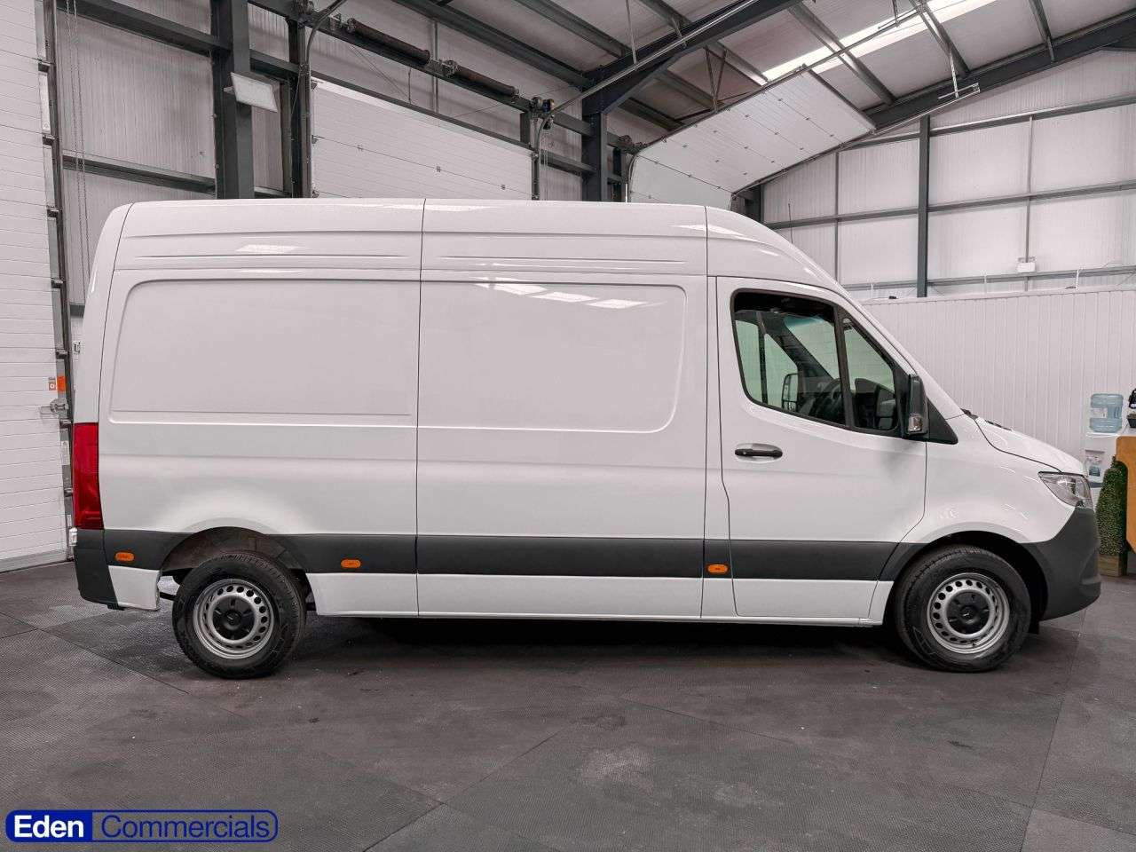A 2024 MERCEDES-BENZ SPRINTER 2.0 315 CDI Premium FWD L2 H2 Euro 6 (150 ps) OVER 200 VANS ON ONE SITE A 2024 MERCEDES-BENZ SPRINTER 2.0 315 CDI Premium FWD L2 H2 Euro 6 (150 ps) OVER 200 VANS ON ONE SITE