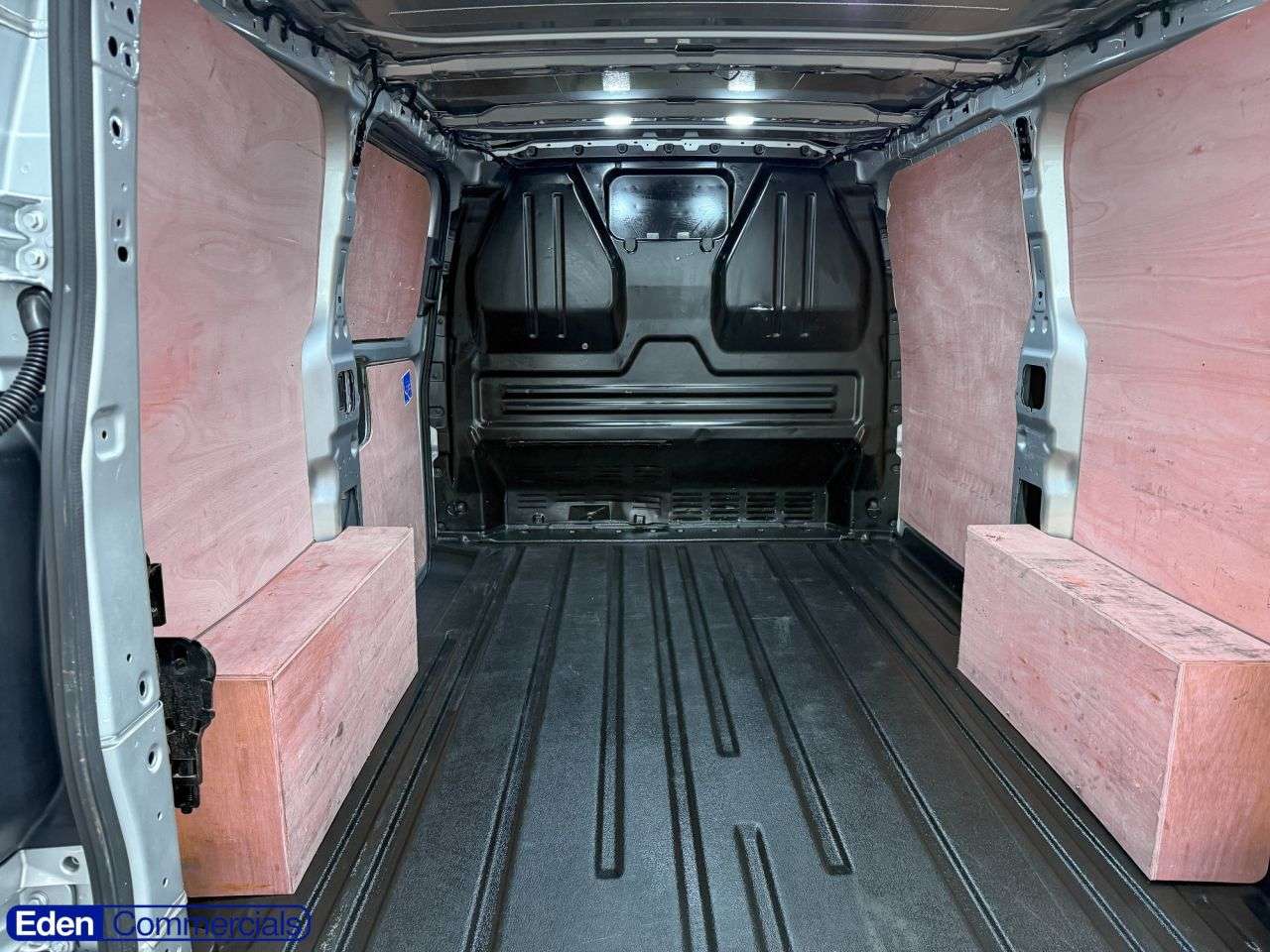 A 2024 FORD TRANSIT CUSTOM 2.0 300 EcoBlue Limited L1 H1 Euro 6 (s/s) (136 ps) RAC APPROVED DEALER 200 A 2024 FORD TRANSIT CUSTOM 2.0 300 EcoBlue Limited L1 H1 Euro 6 (s/s) (136 ps) RAC APPROVED DEALER 200