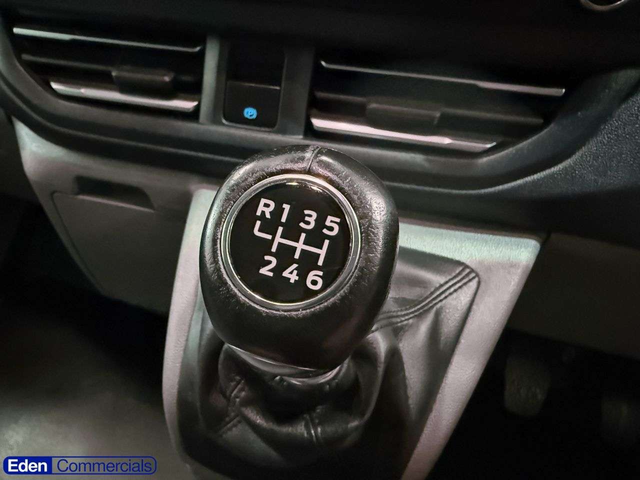 2024 FORD TRANSIT CUSTOM 2024 FORD TRANSIT CUSTOM