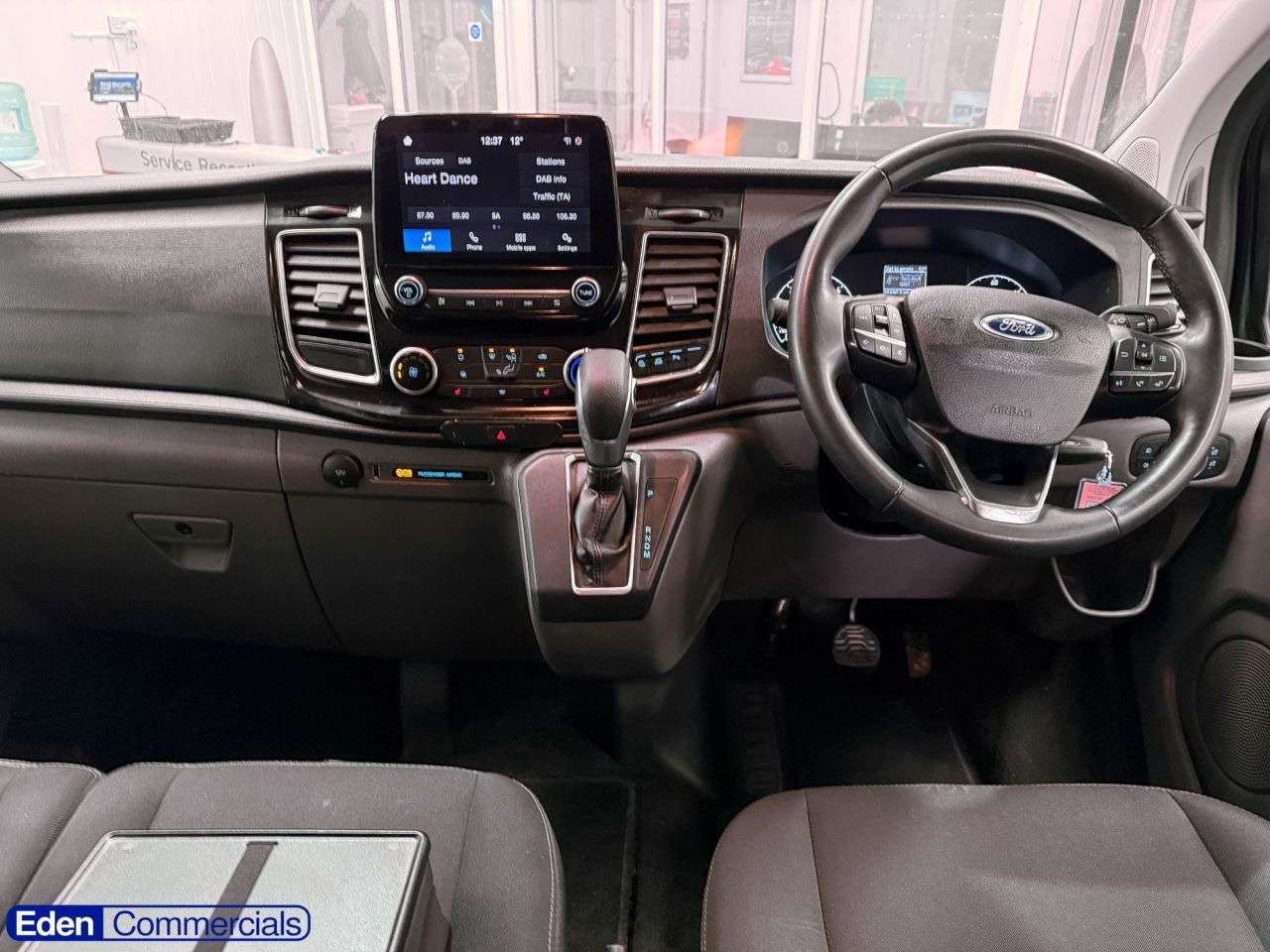 A 2023 FORD TRANSIT CUSTOM 2.0 320 EcoBlue Limited Crew Van Double Cab Auto L2 H1 Euro 6 (170 ps) A 2023 FORD TRANSIT CUSTOM 2.0 320 EcoBlue Limited Crew Van Double Cab Auto L2 H1 Euro 6 (170 ps)
